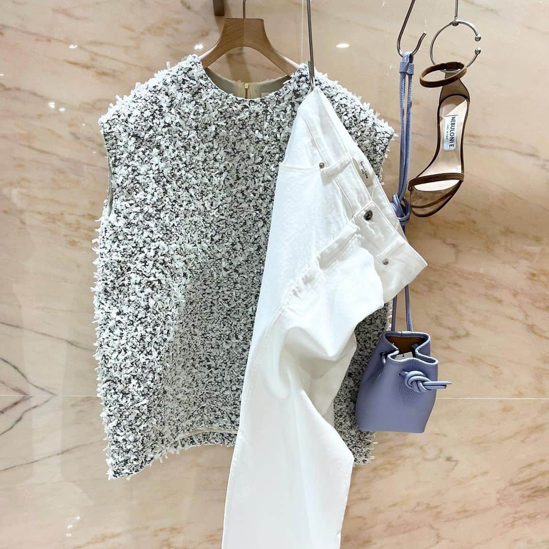デミルクス ビームス 新宿のインスタグラム：「. white items🐑🐏🤍 . 【《保存ボタン》を押して頂くと、気になる商品を後から見返すことができます◎ぜひお試しください🥰】  #demiluxebeams #demiluxebeams_shinjuku  #デミルクスビームス #BEAMS #ビームス」