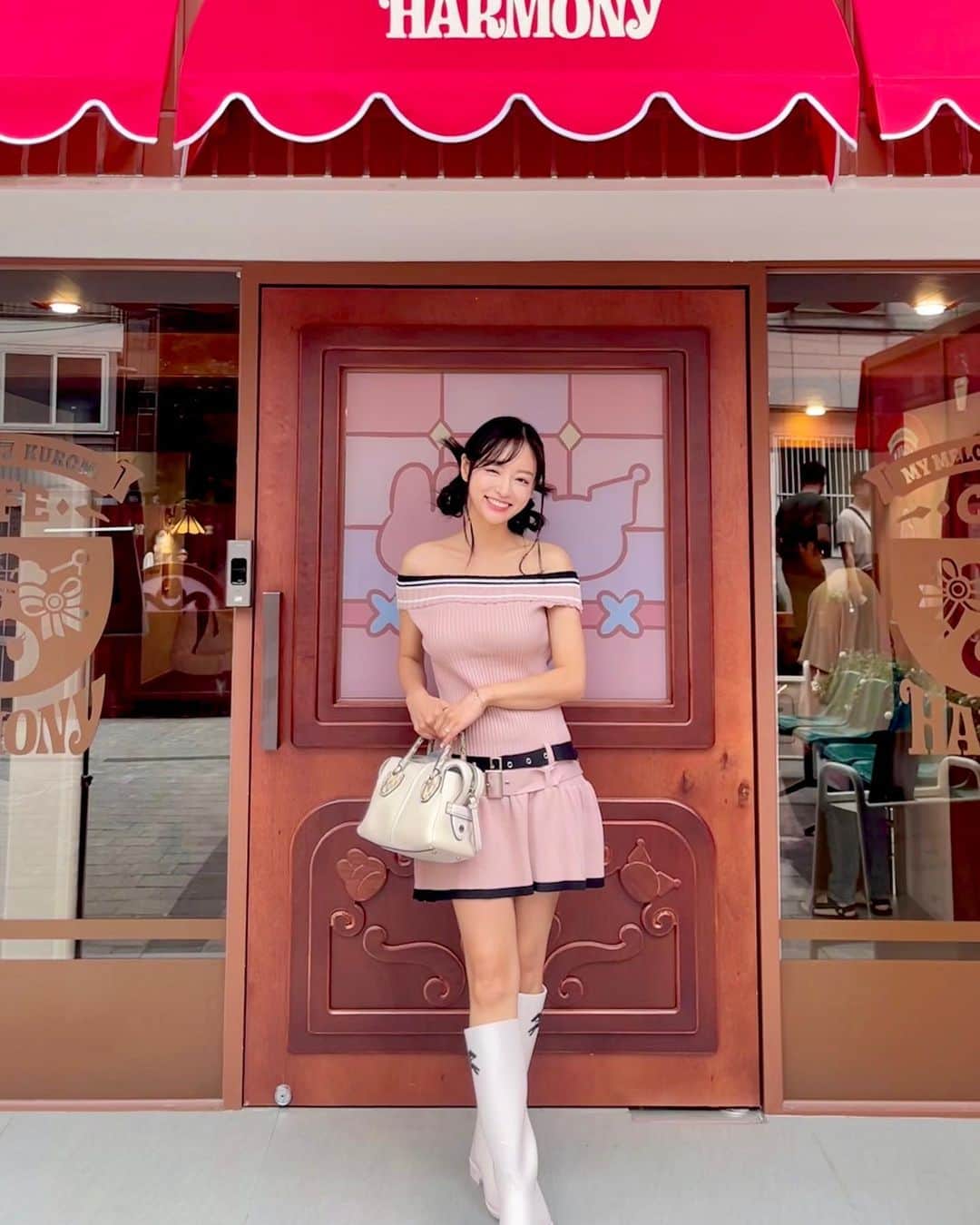 ᴅᴏᴜʙʟᴇsᴏᴜᴘのインスタグラム：「울 보습이들 다들 올거지?!🫨🫶✨💕 인스타에 올렸던 옷들 다 가지고 갈게요 🫶 사진에 입었던 옷도 포함 ✨✨」