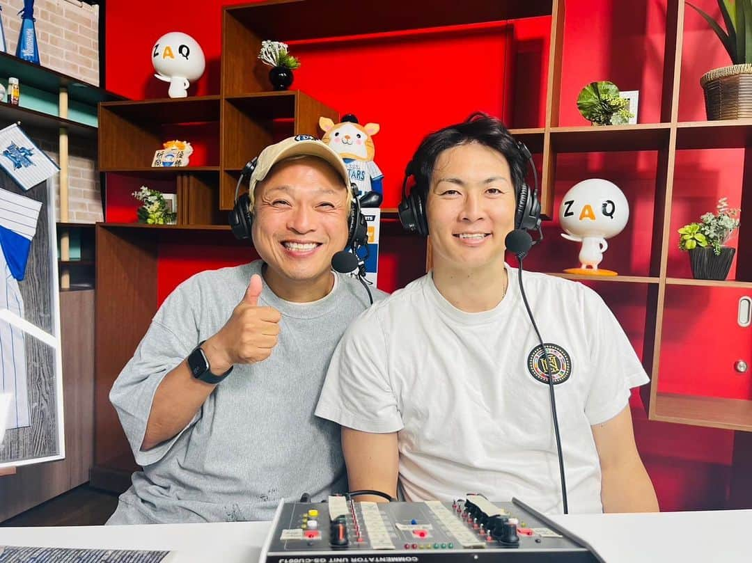 石川雄洋のインスタグラム：「DeNA-ヤクルト 解説やらせて頂きます🎙️  #djケチャップ #石川雄洋 #横浜denaベイスターズ  #東京ヤクルトスワローズ #jsportsオンデマンド  #もっと野球好き」