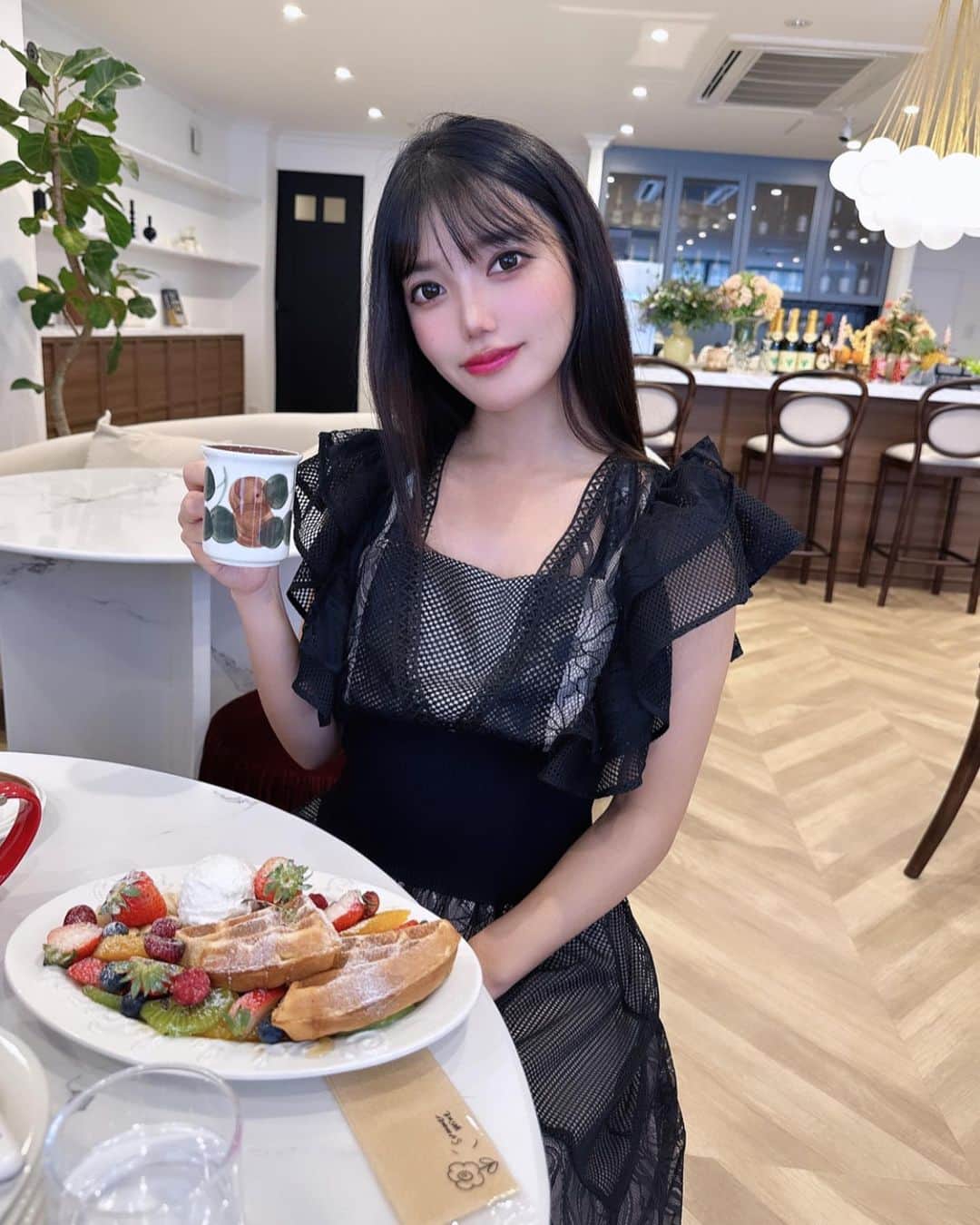 比嘉こころのグルメインスタ