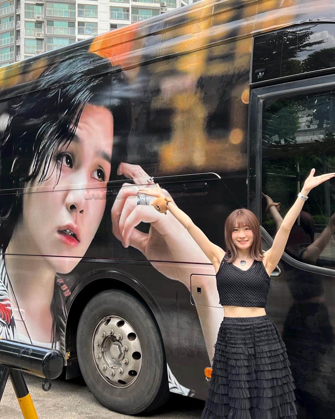 TONEAYUさんのインスタグラム写真 - (TONEAYUInstagram)「8月のfinalに向けて、スーツケースの中身はまだそのまま🤭 ⁡ 果たして行けるのか、行くのかわたし❤️‍🔥😱✈️！！ ⁡ ⁡ #韓国 #Seoul #渡韓 #BTS #SUGA #AgustD #ユンギ女の渡韓記録 #SUGA_AgustD_TOUR_in_Seoul」7月6日 17時59分 - toneayu
