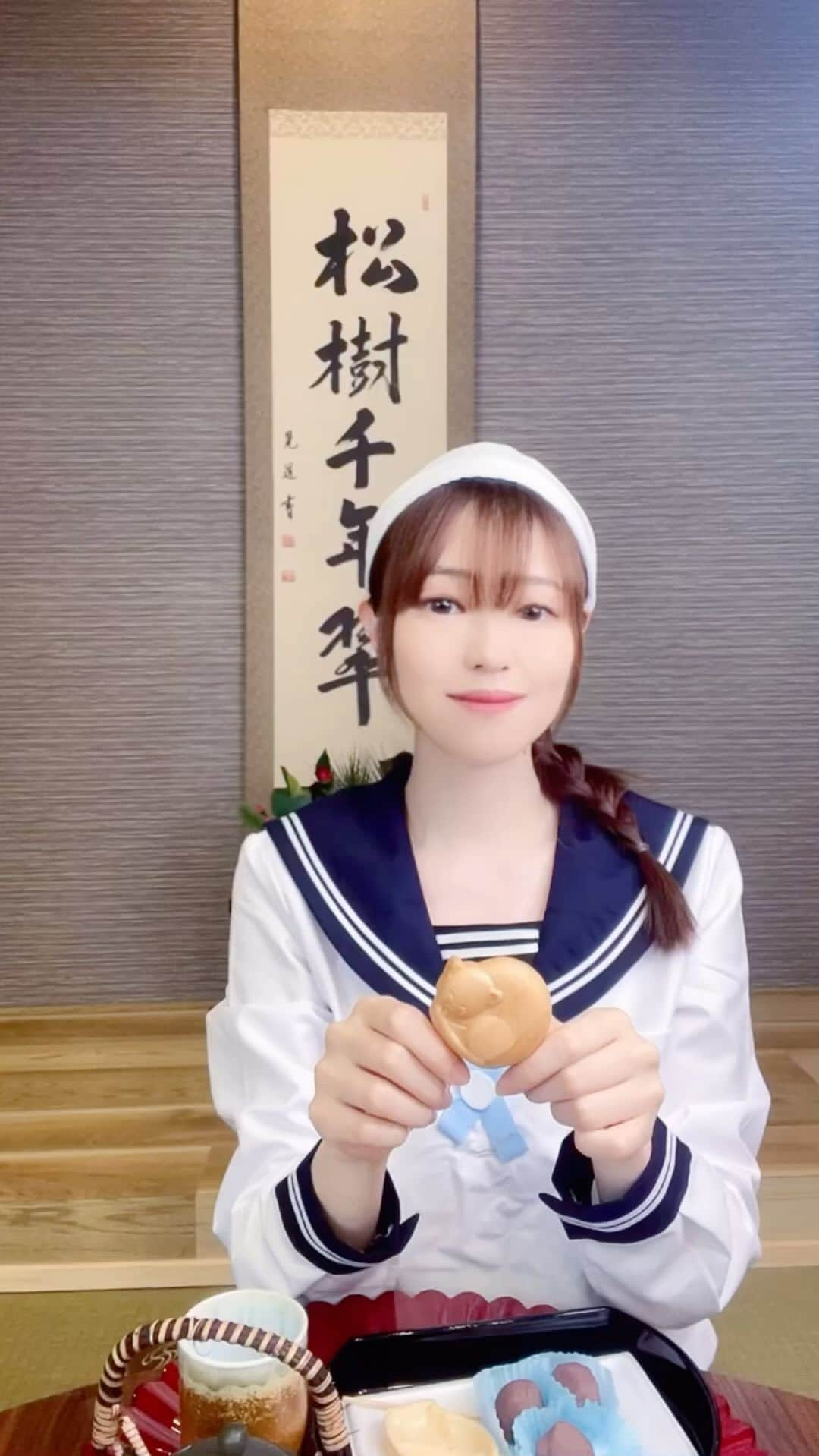 山口真奈のインスタグラム：「【 #コスプレもぐもぐ 】呪術廻戦 天内理子  TikTok YouTubeに動画をアップしました🫶  アニメ『#呪術廻戦 』第2期 「 懐玉・玉折 」放送開始、楽しみですね📺  #呪術廻戦 #天内理子 #星漿体 #呪術廻戦コスプレ #天内理子コスプレ #山口真奈 #アナウンサー」