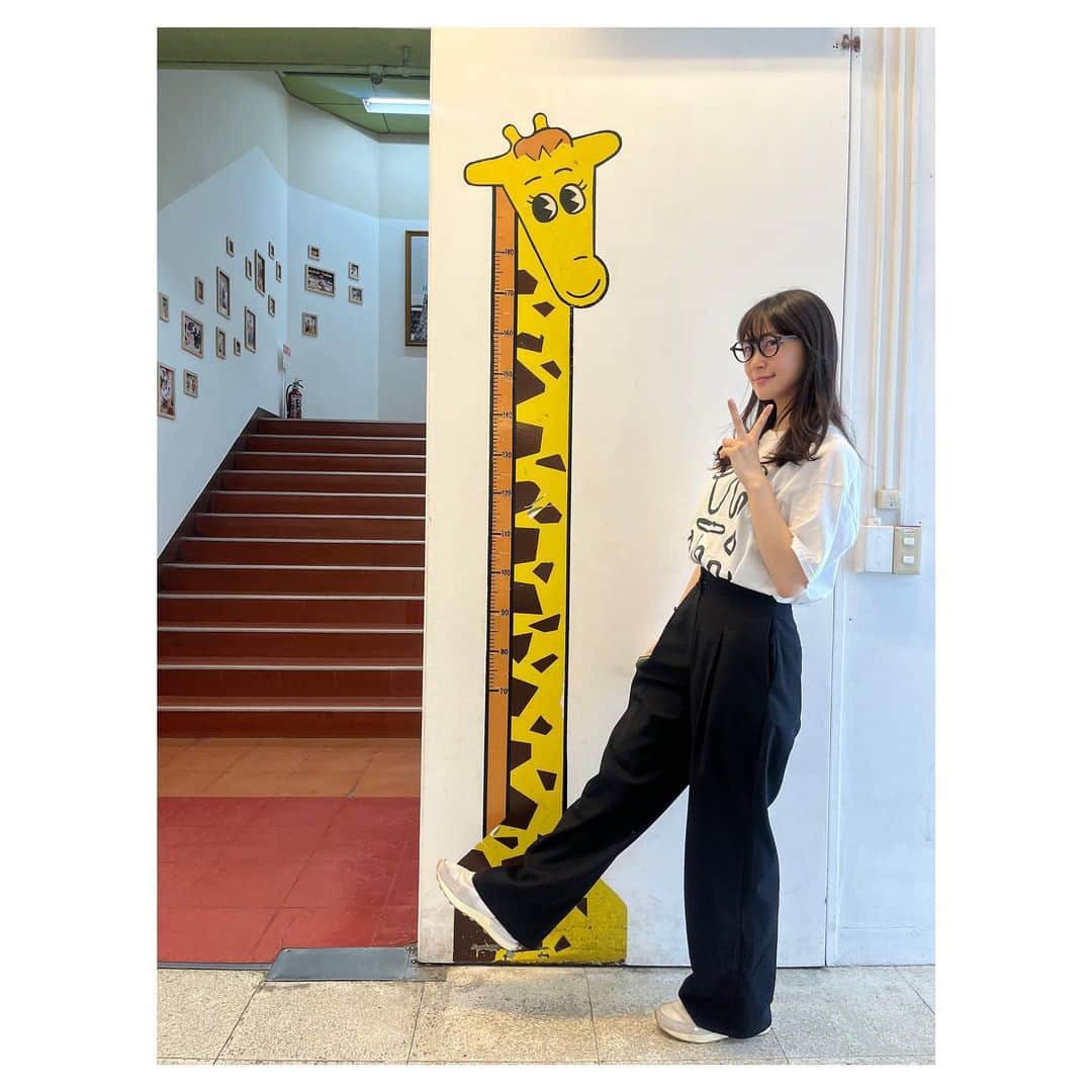 加村真美さんのインスタグラム写真 - (加村真美Instagram)「🦒🧍🏻‍♀️📐」7月6日 18時02分 - kamura_mami