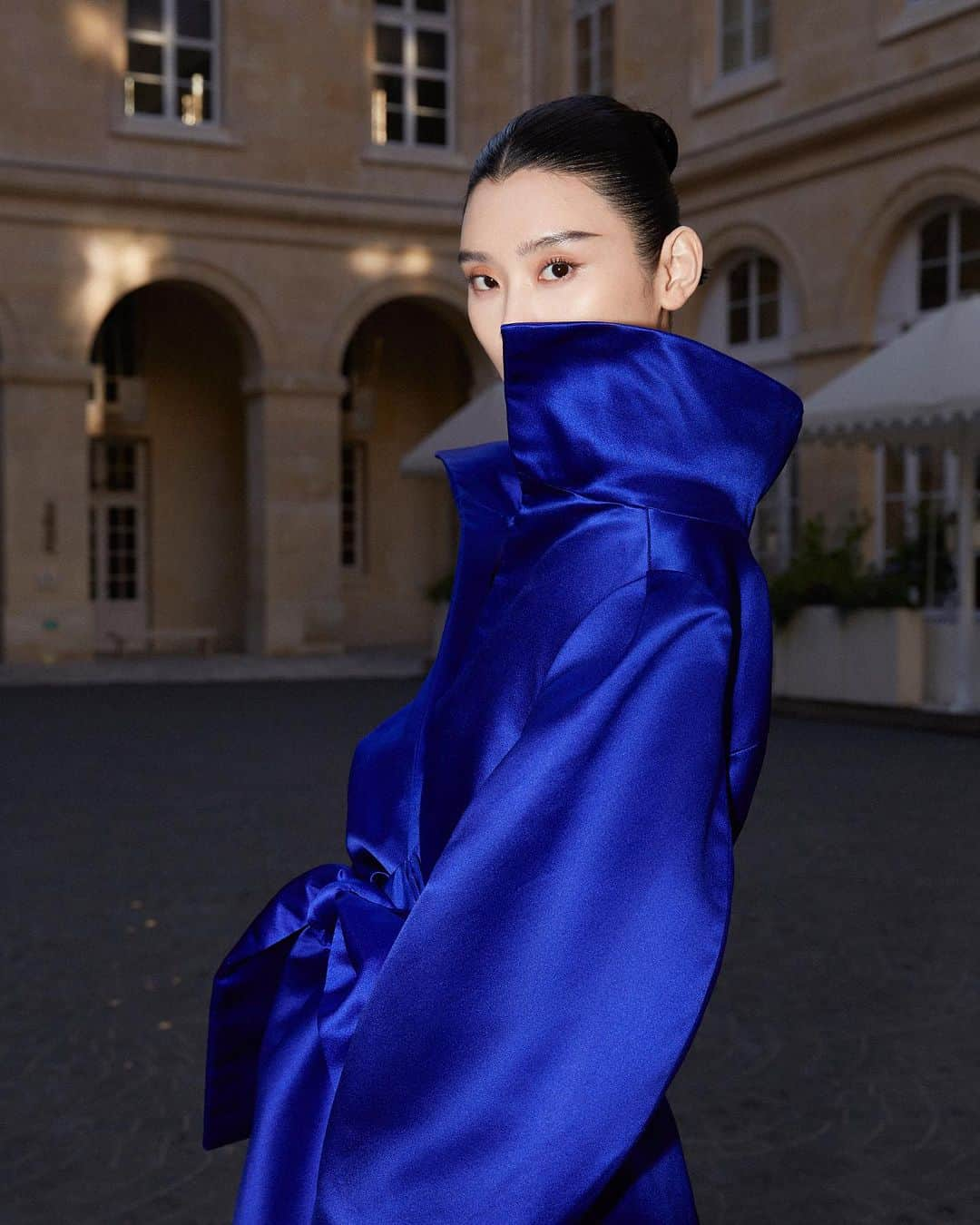 ミン・シーさんのインスタグラム写真 - (ミン・シーInstagram)「@balenciaga blue💙」7月6日 18時18分 - mingxi11