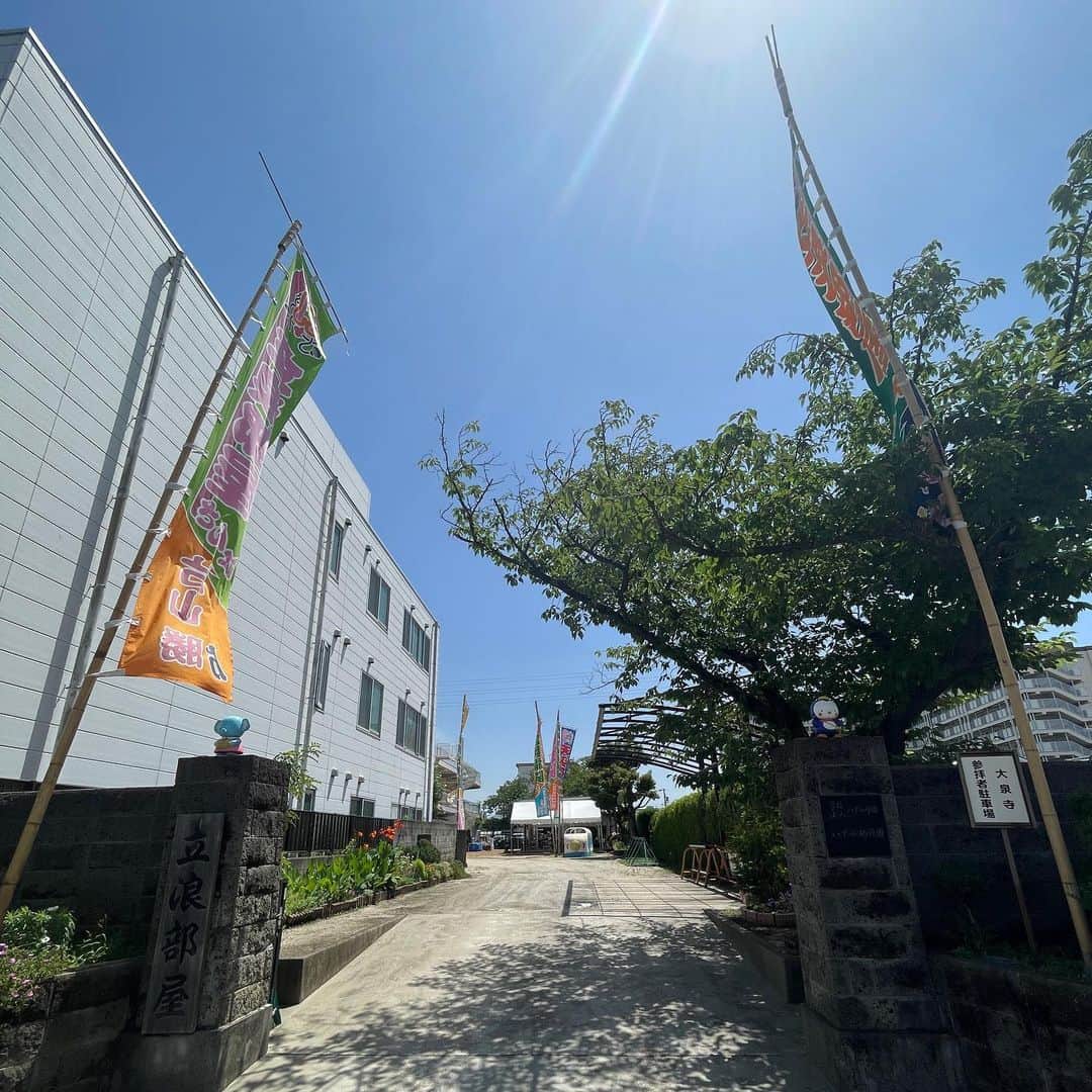 日本相撲協会さんのインスタグラム写真 - (日本相撲協会Instagram)「#立浪部屋 愛知県宿舎での稽古の様子です。 師匠は、元小結#旭豊 の#立浪親方 。 幕内の#豊昇龍 #明生 十両の#天空海 をはじめ、19人の力士が所属しております。  本日の稽古の様子は、日本相撲協会公式Twitter、公式YouTubeでも紹介予定です。 大相撲名古屋場所は、7月9日に初日を迎えます。 是非、会場にお越し下さい！  #sumo #相撲 #力士 #大相撲 #お相撲さん #おすもうさん #sumo #japanphoto #sumowrestlers #japanculture #七月場所 #名古屋場所 #名古屋 #ドルフィンズアリーナ #愛知県体育館 #立浪部屋」7月6日 18時41分 - sumokyokai