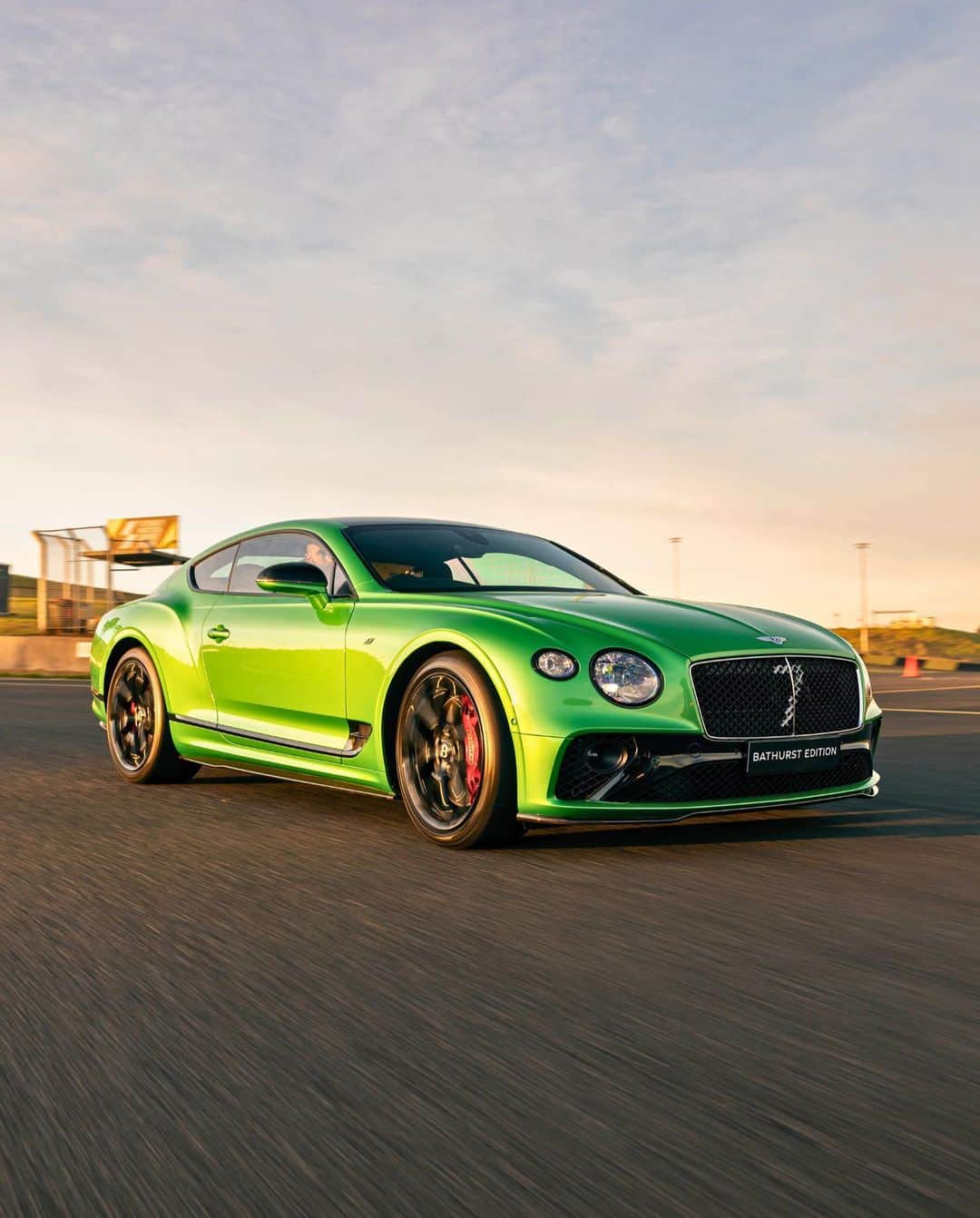 ベントレーさんのインスタグラム写真 - (ベントレーInstagram)「Extremely limited edition. #Mulliner and Bentley Sydney have created a tribute to the legendary @Bathurst12hr with a unique pair of #ContinentalGT S models inspired by the winning #7 Continental GT3. #WorldOfBentley | 📷: @orange_keith for @BentleySydney _ #Bentley Continental GT S (V8) WLTP drive cycle: combined fuel consumption: 23.3 mpg (12.1 l/100 km), combined CO₂: 275 g/km」7月6日 18時47分 - bentleymotors