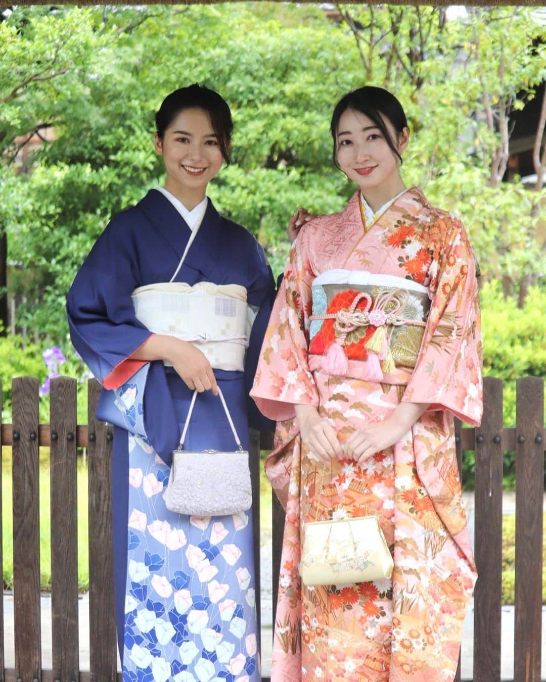 渋谷栞南さんのインスタグラム写真 - (渋谷栞南Instagram)「. Kyoto Kimono Rental Mimosa🎋👘  Mimosa is located near Kodaiji, the best place for sightseeing in Kyoto🎋 They have a large variety of kimonos. You can find your own kimono style🍃  京都「ミモザ」さんにて着物レンタル💐 @mimosa_kodaiji   高台寺近くにあり、清水寺周辺の人気観光スポットへも徒歩ですぐに行けます！なんとレースの着物、振袖、袴、黒留袖まで着られます😌  店内も暖かみがあってオシャレで映えでした😽京都旅行の際は是非💁‍♀️  #京都観光 #着物レンタル#京都着物レンタル#京都女子旅#京都散策#清水寺#清水寺食べ歩き#高台寺#kyoto#kyotojapan #kyototrip #kimonorental #kimonostyle #japanesegirl #japanesefashion #kimonofashion #kimonogirl #japantravel #japantrip #kyotogram #kiyomizutemple #kyotogram #yukata」7月7日 19時00分 - kannashibuya_japan