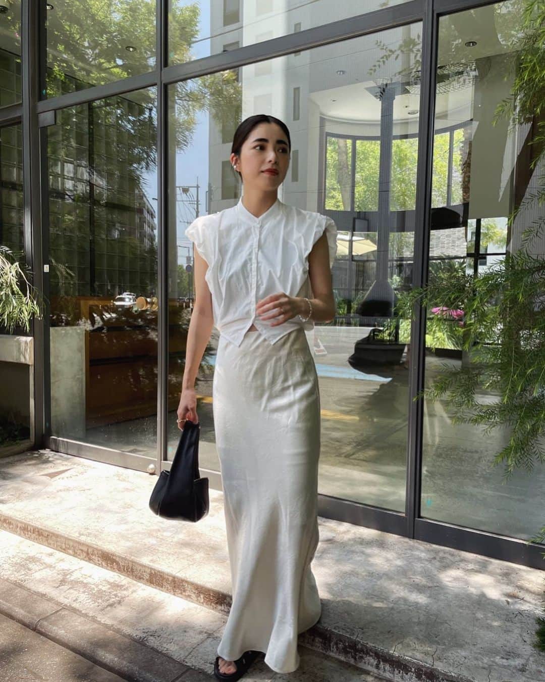 Yuki Ide | 井手 祐来のインスタグラム：「久しぶりに晴れたから白を着た🤍」