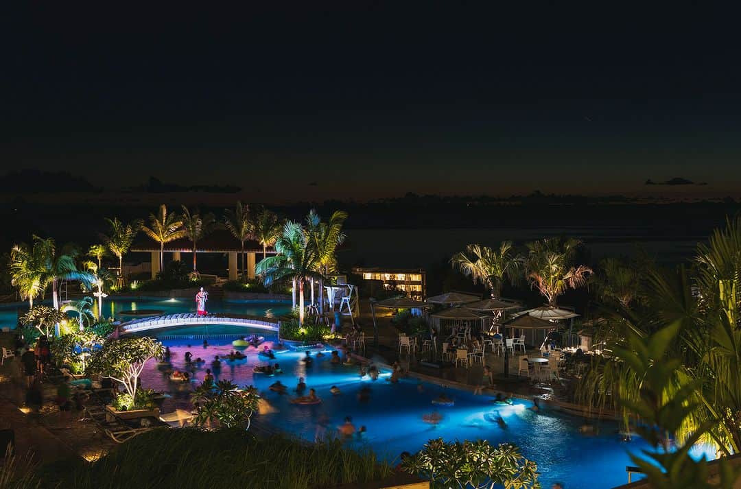 Okinawa Marriott Resort & Spa 【公式】さんのインスタグラム写真 - (Okinawa Marriott Resort & Spa 【公式】Instagram)「夏旅タイムセール開催中！ 割引料金で夏の沖縄旅行を！  今年の9月30日まで、夏旅セールを開催します。 15～20％OFF、さらにCLUB ORIENTAL会員なら 10％OFFになるのでとってもお得！  会員登録は無料なので、 この機会にご利用ください！  プランについて詳しくは、  @okinawa.oriental.hotel プロフィールから ウェブサイトをご確認ください。  Sales on summer time trips are available! Enjoy Okinawa at a discounted rate!  Our summer trip sales will be available until September 30th this year. There are great deals at 15~20% off plus an additional 10% off for CLUB ORIENTAL members. Membership registration is free, so please take advantage of this great opportunity!  #旅行タイムセール #ホテルタイムセール  #夏休み沖縄旅行 #沖縄旅行 #沖縄 #okinawa #やんばる #yanbaru  #沖縄旅行 #okinawatrip #沖縄観光 #名護  #沖縄大好き #家族旅 #女子旅  #女子旅行 #夫婦旅行 #記念日旅行  #沖縄ホテル #リゾートホテル  #オリエンタルホテル沖縄 #orientalhotelokinawa  #オリエンタルホテル #orientalhotel #ikyu_travel #funnightatresort」7月6日 19時03分 - okinawa.oriental.hotel