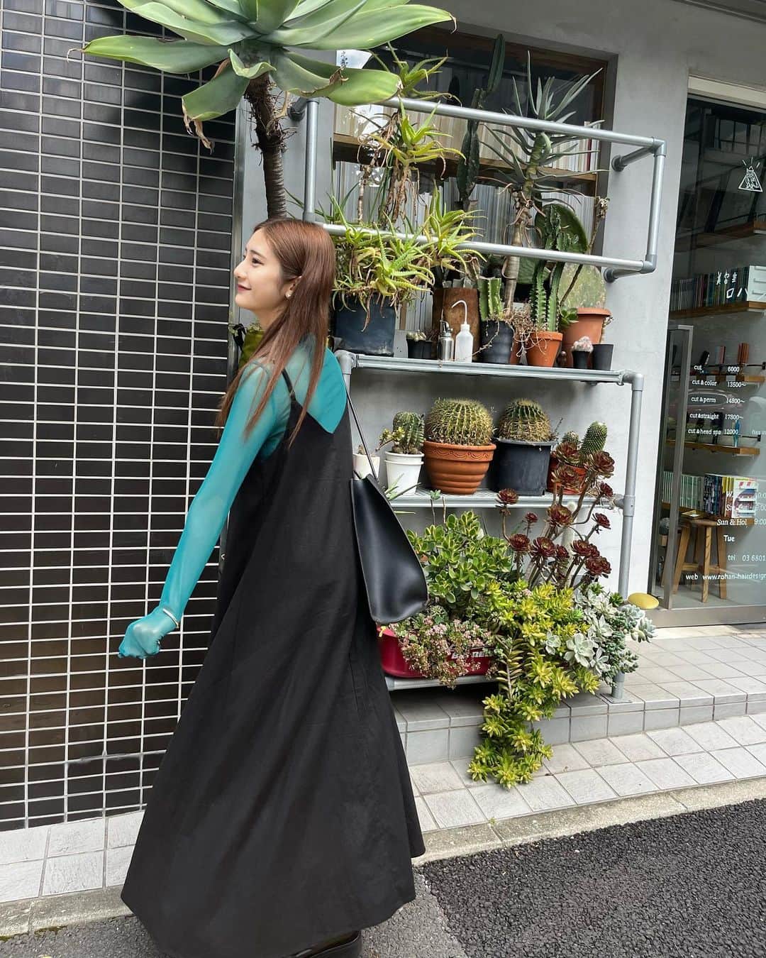 大西陽羽のインスタグラム：「夏になったらこのワンピースに限る」