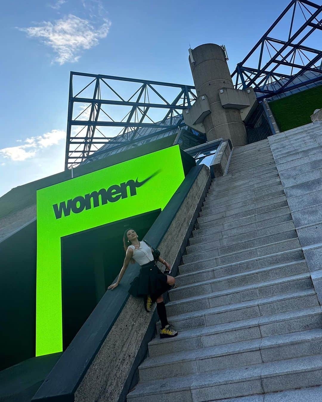 YOONさんのインスタグラム写真 - (YOONInstagram)「Last nite was 🔥🔥🔥🔥🔥🔥 New 𝑬𝑹𝑨 of @NIKEWOMEN 's here and we awakened the 𝑵𝑰𝑲𝑬 𝑮𝑶𝑫𝑫𝑬𝑺𝑺 with the absolute genius @parrisgoebel and her amazing dancers joined by Nike atheletes. It's a celebration of womanhood and raw feminine energy, and the freedom to FLOW FREEEEELY‼️‼️  Dropping few fav moments. Peep slides 1, 5, 7 for the upcoming @ambush_official WWC collection 🫶🏽🖤　And check @NIKE channels for the full capture soon! x 🖤  #NIKEGoddess #nike #wwc2023 #ambush #womensworldcup #football #soccer #nikewomen #uptempo」7月6日 19時35分 - yoon_ambush