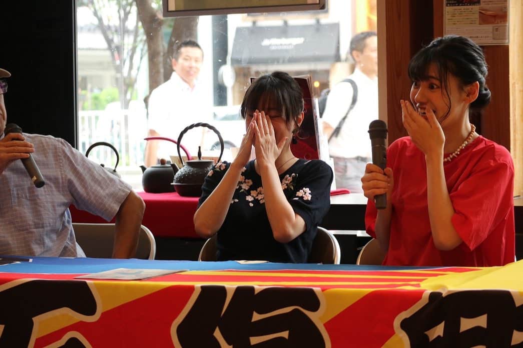 佐伯日菜子さんのインスタグラム写真 - (佐伯日菜子Instagram)「笑ってばっかりの日 そして うーんマンダム。 #釜石ラーメン物語」7月6日 19時39分 - hinakosaeki