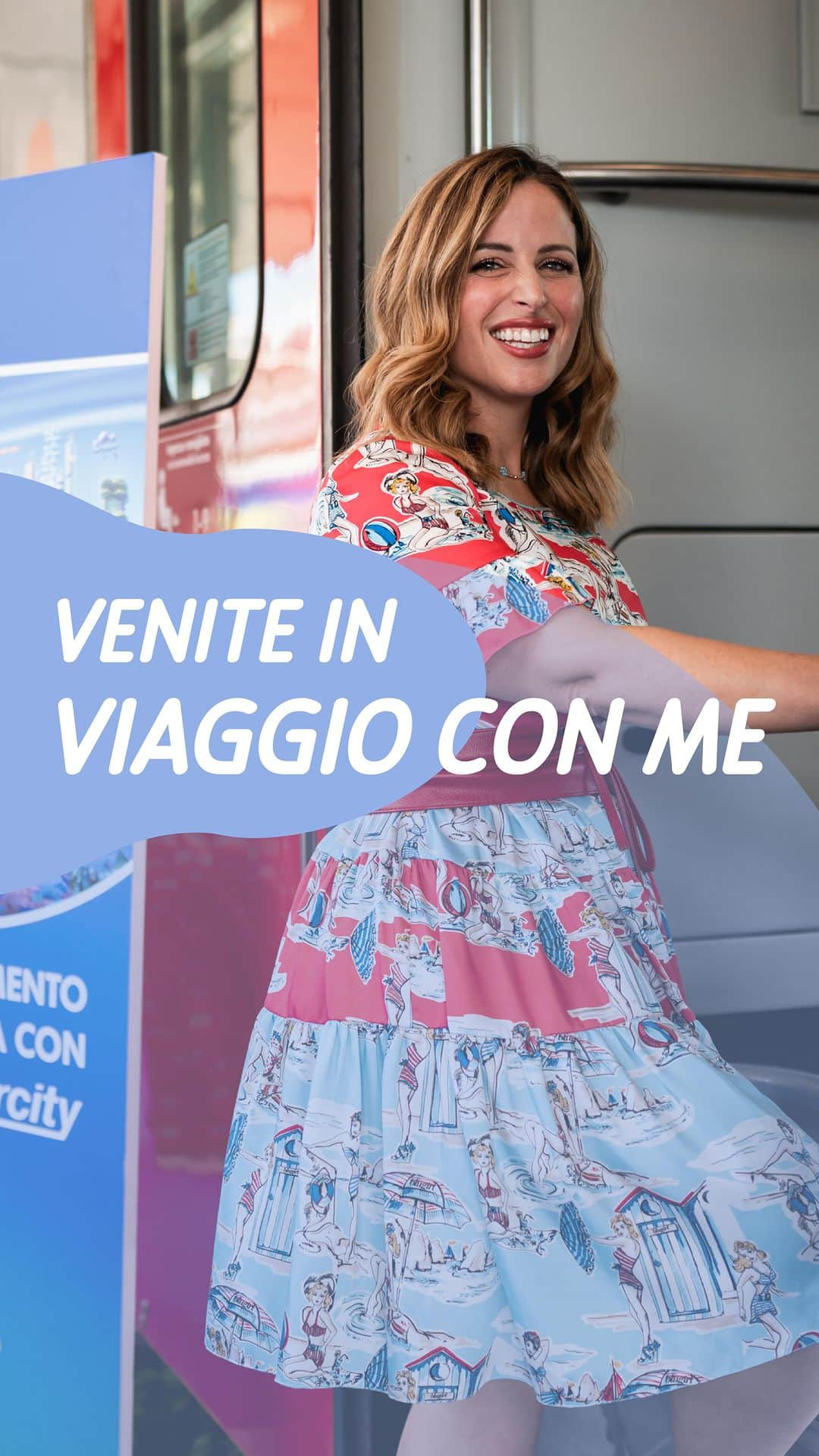 クリオ・ザッマッテーオのインスタグラム：「Chi ha voglia di viaggiare con la propria famiglia in maniera comoda e divertente? 🙋🏻‍♀️ Noi lo abbiamo fatto in anteprima grazie al treno #Intercity di Trenitalia con una carrozza completamente dedicata al nuovo film #Elemental di @disneyIT e @pixar, su cui potete salire ANCHE VOI ❤️ L’Area Family, infatti, è perfetta per chi viaggia insieme ai bambini e, con l’offerta Bimbi Gratis, gli adulti hanno il -40% di sconto e i più piccoli viaggiano gratis! 😍 L’Italia è davvero un paese stupendo, tutto da esplorare, ora tocca a voi: dove andrete con i VOSTRI “monellinis” quest’estate? 🇮🇹 Scrivetemi nei commenti il vostro luogo magico del cuore 🥰  #InviaggioconIntercity #IntercityForFamily #Familyadventures #Trenitalia #adv」