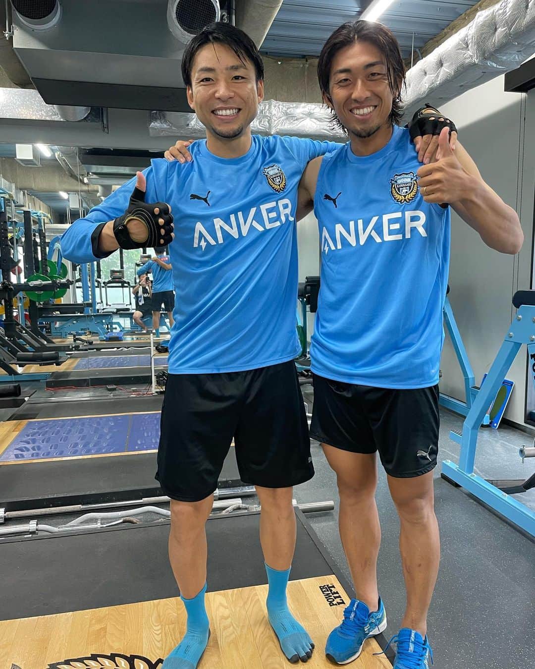 小林悠さんのインスタグラム写真 - (小林悠Instagram)「小塚　和季  いつも自分の動き出しを見てくれる大好きな選手でした。  サッカーセンス抜群で、見た目のヤンチャな感じとは裏腹に性格も本当に良いやつでした🥺  韓国に行っても頑張れ💪」7月6日 20時01分 - kobayashiyu11