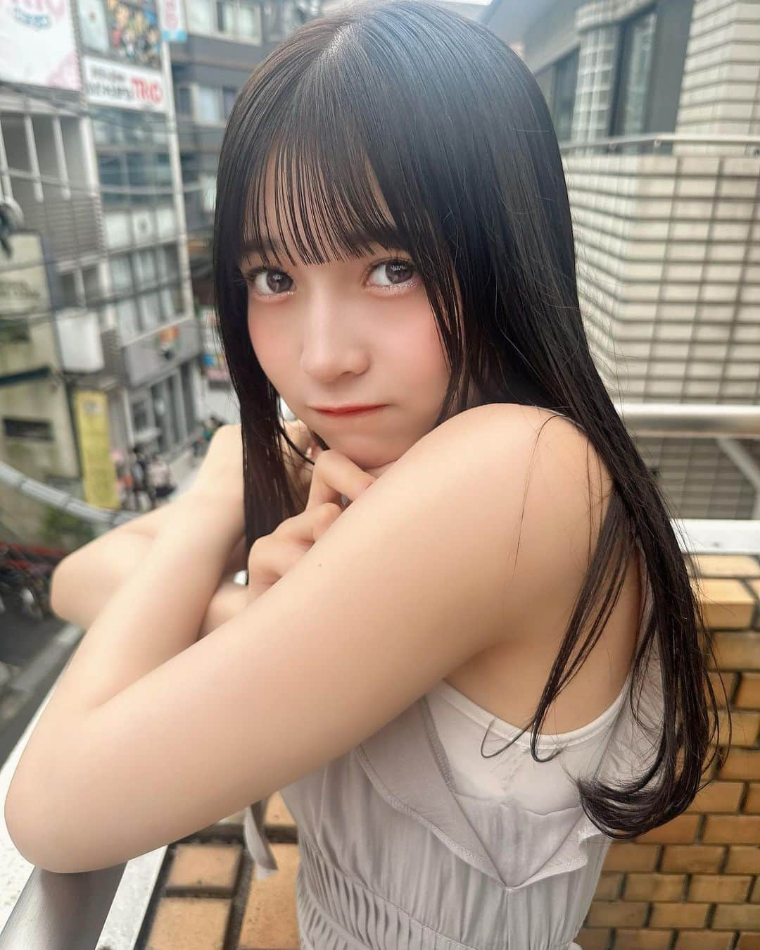 黒嵜菜々子さんのインスタグラム写真 - (黒嵜菜々子Instagram)「脱毛して来ましたっ いつも行ってるところなので  私のインスタ見て来ましたー って言ったら脱毛20パーセントoffになるので ぜひ行ってみてね♡ 効果抜群すぎる🥺🥺  夏は脱毛大事ですね🥹🥹  #tokyo_ace_clinic #美容皮膚科 #医療脱毛 @tokyo_ace_clinic」7月6日 20時21分 - kurosaki0516