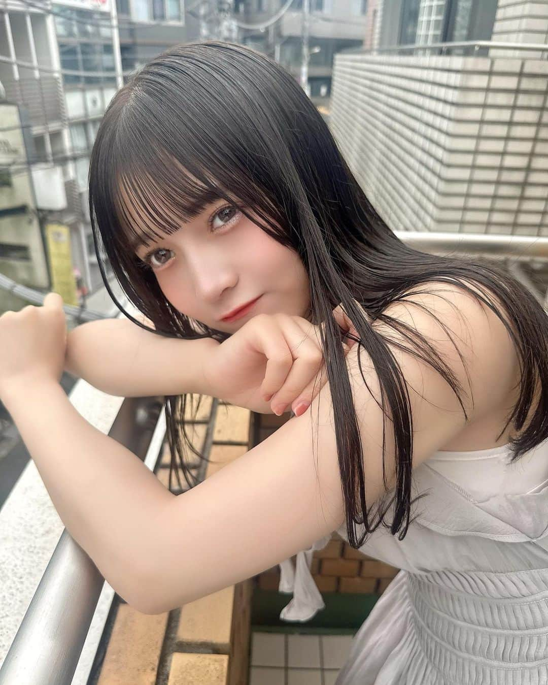 黒嵜菜々子さんのインスタグラム写真 - (黒嵜菜々子Instagram)「脱毛して来ましたっ いつも行ってるところなので  私のインスタ見て来ましたー って言ったら脱毛20パーセントoffになるので ぜひ行ってみてね♡ 効果抜群すぎる🥺🥺  夏は脱毛大事ですね🥹🥹  #tokyo_ace_clinic #美容皮膚科 #医療脱毛 @tokyo_ace_clinic」7月6日 20時21分 - kurosaki0516