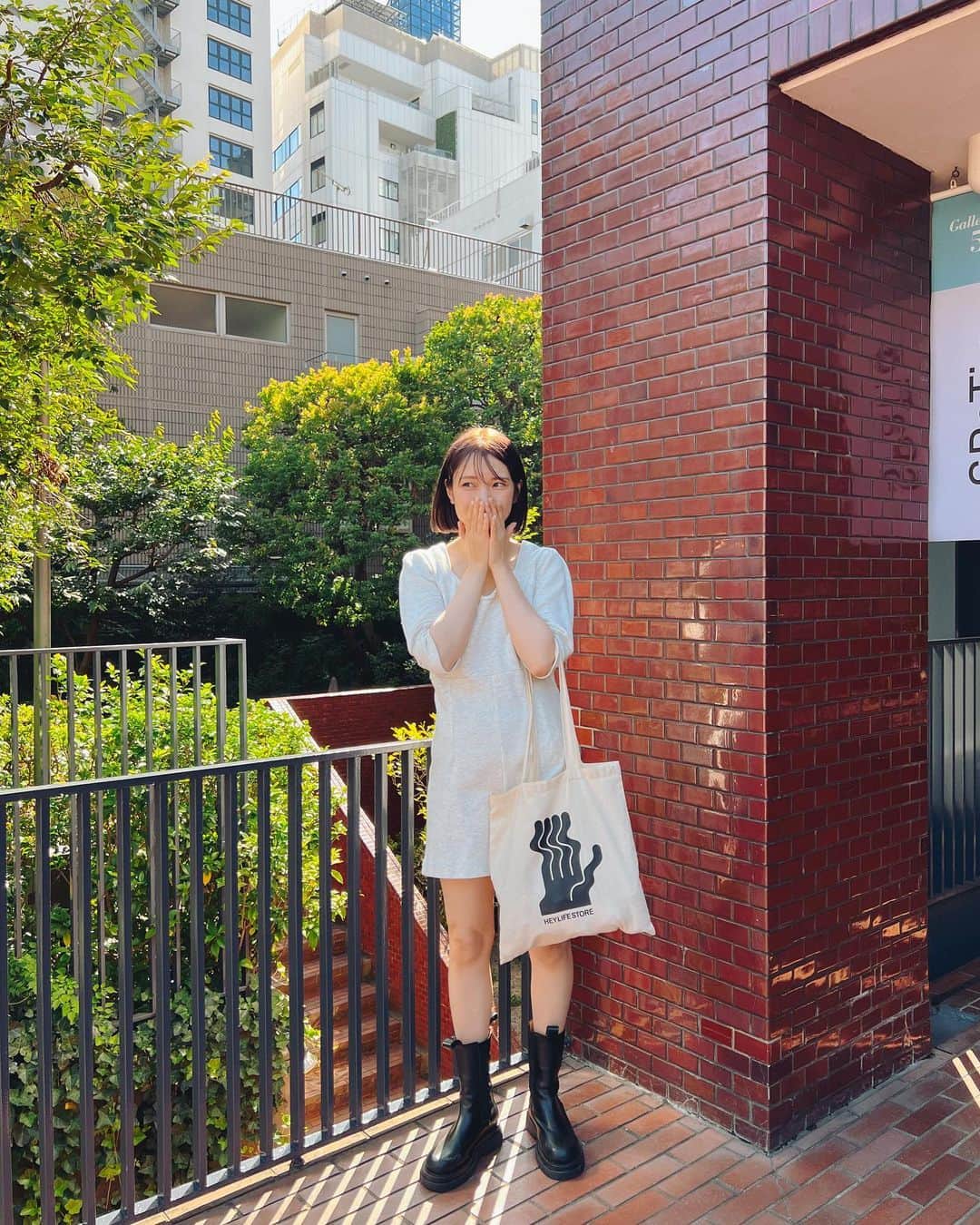 宮崎葉さんのインスタグラム写真 - (宮崎葉Instagram)「ㅤ ㅤ 🚲🧼🧢🍮 帽子どれにするかまようの巻」7月6日 20時36分 - you_miyazaki