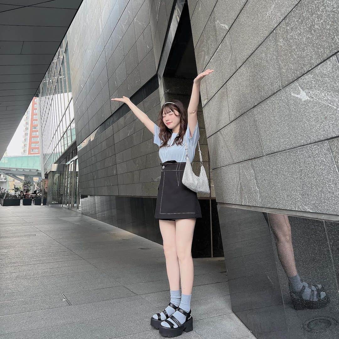 吉澤悠華さんのインスタグラム写真 - (吉澤悠華Instagram)「新しいサンダル履いてみた ☆彡」7月6日 20時32分 - harurunfrog_78
