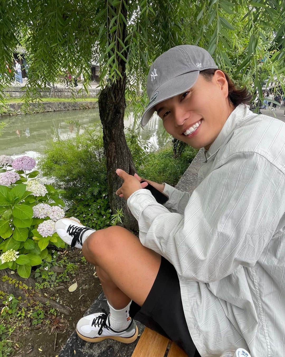 濱口草太のインスタグラム：「OFFの日の写真もあげてみる 最近は天気が良いだけで気分が上がる  あとファミマのショートパンツ履きやすい🤫」