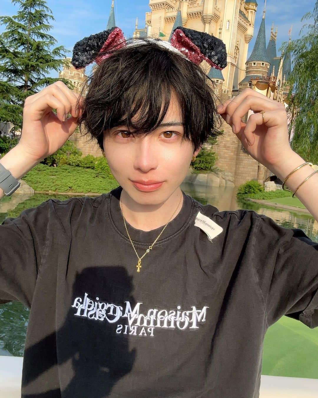 岩本桂弥のインスタグラム：「ディズニー  ⁡ ⁡ ⁡ ⁡ ⁡ ⁡ ⁡ ⁡ ⁡ ⁡ ⁡ ⁡ ⁡ ⁡ ⁡ ⁡ ⁡ ⁡ ⁡ ⁡ ⁡ ⁡ ⁡ ⁡ #メンズヘアセット #メンズヘアセット動画 #ヘアセット動画 #メンズスタイリング #メンズパーマ #美容師 #メンズカラー #マッシュヘア #髪型メンズ #メンズ髪型　#ツイストパーマ　#スパイラルパーマ　#ツイストスパイラルパーマ　#メンズパーマ  #渋谷美容室#渋谷メンズカット #ヘアアレンジ #ヘアスタイル #ヘアスタイル動画  #menshair #mensfashion #ulzzang #ulzzangfashion 	#맞팔　	#좋아요반사　	#방탄소년단」