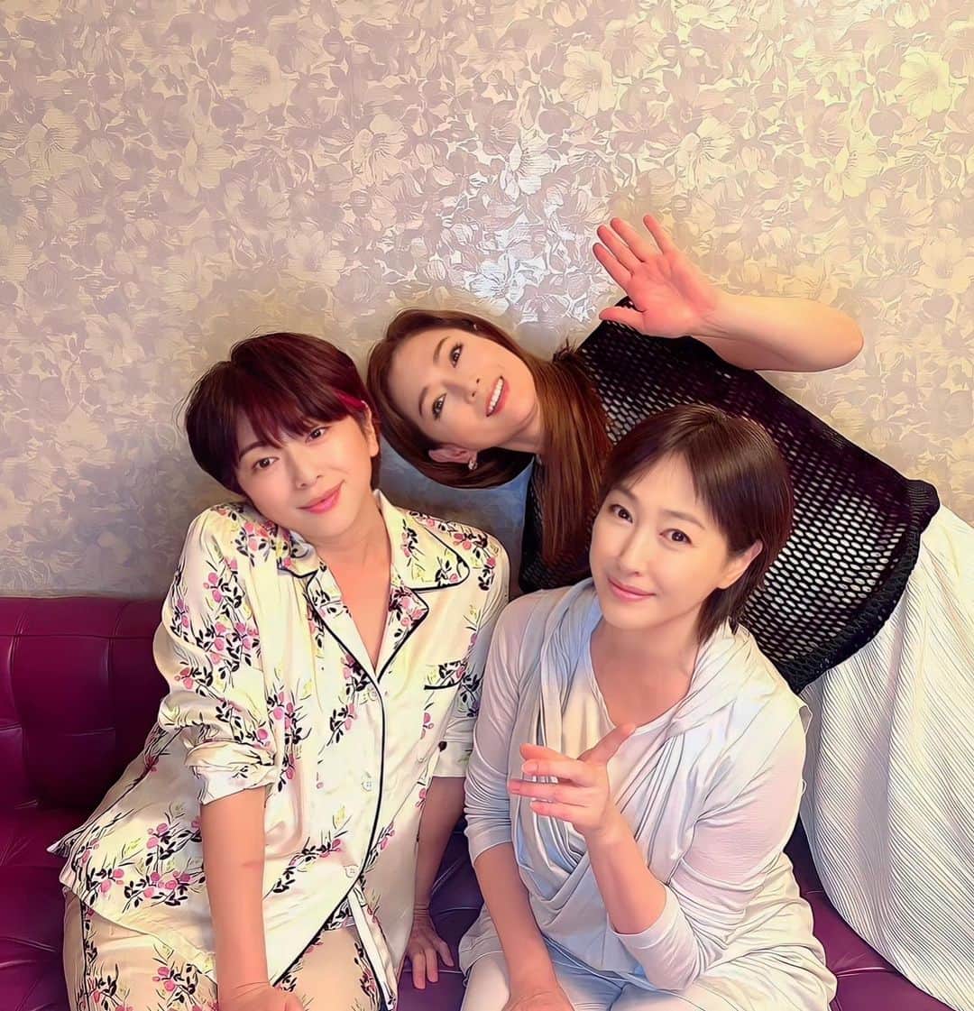 高島礼子さんのインスタグラム写真 - (高島礼子Instagram)「【マネージャーより】 昨日はインスタライブご視聴ありがとうございました✨ また機会があったらこのアカウントでやりたいなぁと思ってます😆  #美容 #美容トーク  #コラーゲン #ミキズコラーゲン  #beauty #instalive」7月6日 21時06分 - reico.official