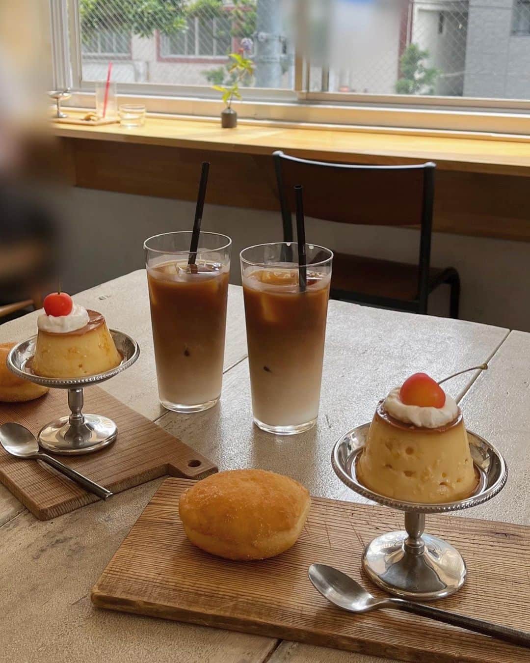 悠花さんのインスタグラム写真 - (悠花Instagram)「ここのドーナツが美味しすぎた🍩♡ ・ この日は妹とお寿司食べて🍣 カフェ行って☕️ 食べまくりの日でした☺︎ ・ #平尾カフェ #くらすこと」7月6日 21時17分 - haruka_217_