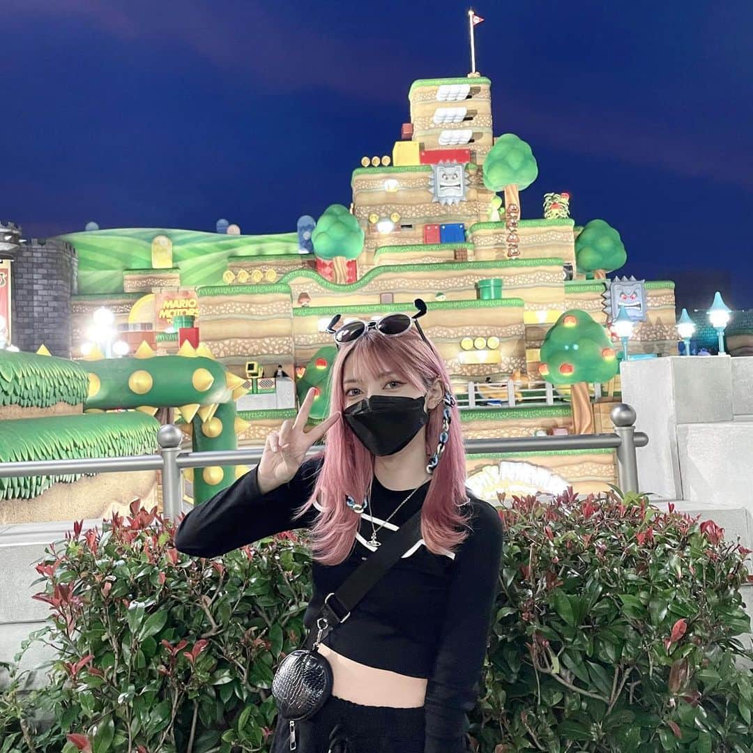 しゅがーのインスタグラム：「ゆーにーば🌎  #usj #ユニバ #マリオ」