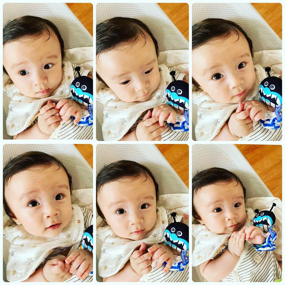 井上侑さんのインスタグラム写真 - (井上侑Instagram)「まるで乙女なポージング👶  #えっとえっとそのーわたしねあのね #生後3ヶ月　 #baby #boy #バイキンマン」7月6日 21時29分 - yuinouehappy