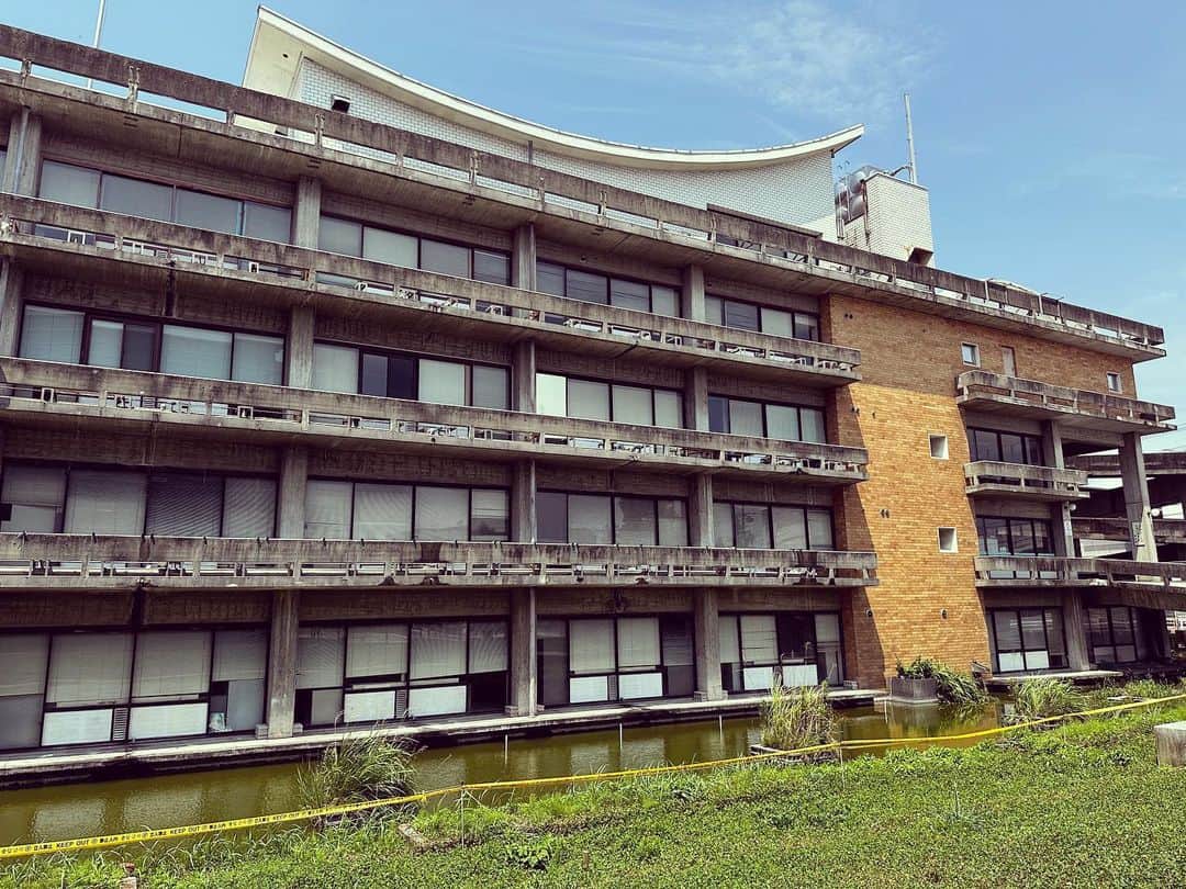 japantripさんのインスタグラム写真 - (japantripInstagram)「noteをはじめました  https://note.com/note_ns/n/n4c1f66662e6b  #旧羽島市庁舎 #坂倉準三 #坂倉準三建築研究所 #japanarchitecture #junzosakakura #modernarchitecture #instaarchitecture  #japantrip」7月6日 21時38分 - japanculturalheritage