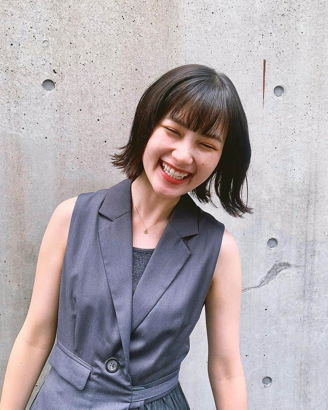 井頭愛海のインスタグラム：「. ニコッ☺︎︎︎︎︎︎︎☺︎ ひさびさボブ〜💇‍♀️」