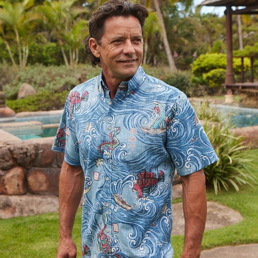 レインスプーナーのインスタグラム：「Introducing Beware of Isonade. One of a series of four Japan-themed shirts releasing this month, this print is based on the Japanese legend of Isonade, a mythical creature that scours the seas searching for fishing boats and his next meal. Available in-store and online now.」