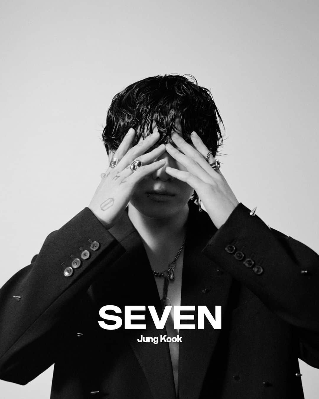 BTSさんのインスタグラム写真 - (BTSInstagram)「#정국 #JungKook Concept Photo - ‘Seven’ Campaign Image 04  #JungKook_Seven」7月7日 0時03分 - bts.bighitofficial