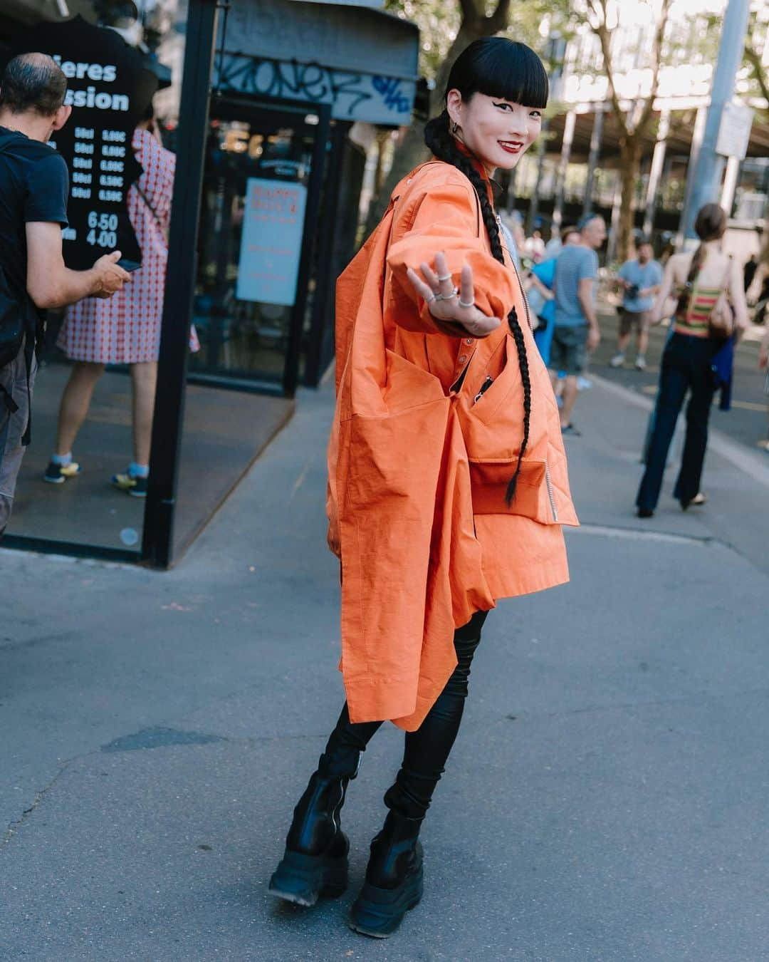 秋元梢さんのインスタグラム写真 - (秋元梢Instagram)「😆🧡👋🏻 #pmfw #sacai」7月7日 0時08分 - akimoto_kozue