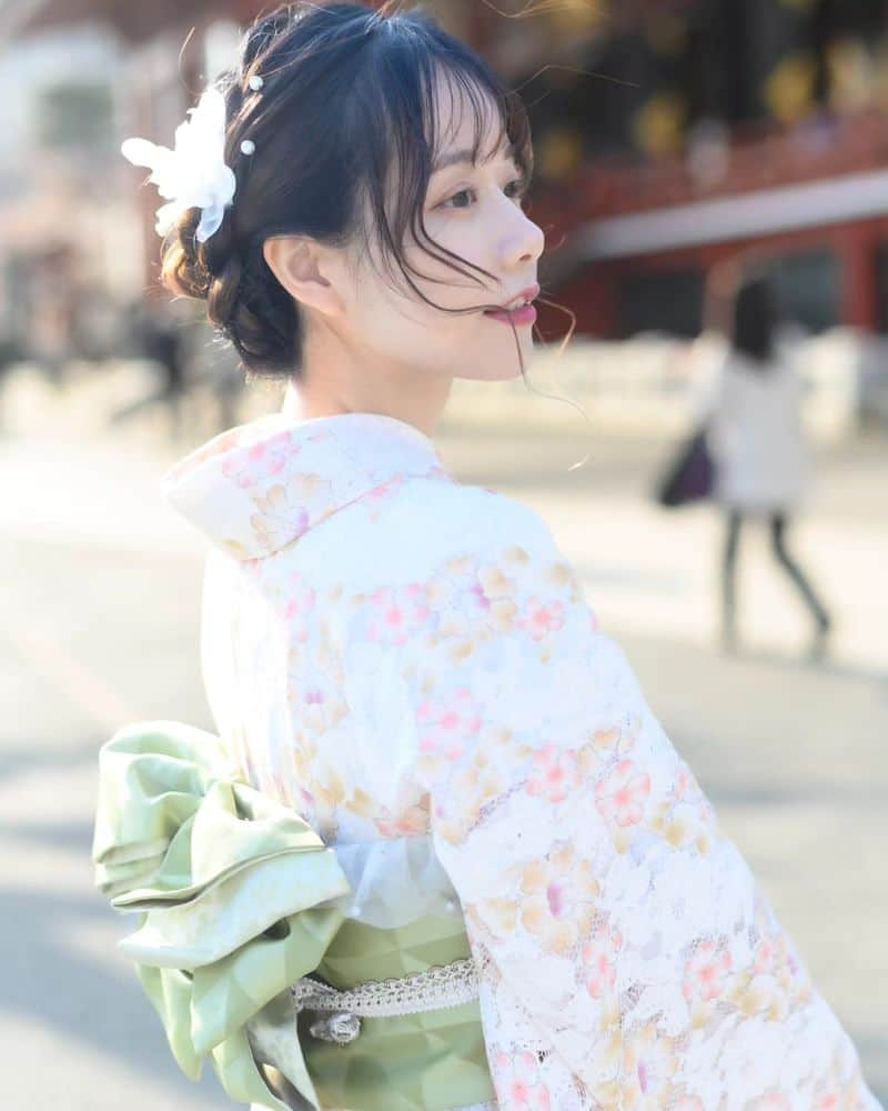 涼風あきさんのインスタグラム写真 - (涼風あきInstagram)「今年も既に沢山和服着てるな～嬉しい☺️  明日も午後は和服撮影✨ 　 　 　　　 　 　 　 　 　 　 . . #portraitphotography #ポートレート #東京カメラ部 #写真好きな人と繋がりたい #透明感のある世界 #jp_mood #サロンモデル #作品撮り #오오티디 #전신샷 #ポートレート撮影 #被写体 #fashion #japanesegirl #moodyports #camera #portrait #浴衣 #透明感」7月7日 0時09分 - s_aki69_