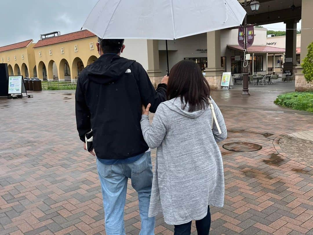 尾島知佳さんのインスタグラム写真 - (尾島知佳Instagram)「家族LOVE❤️👨‍👩‍👧‍👧🐶❤️」7月7日 0時42分 - chika.ojima