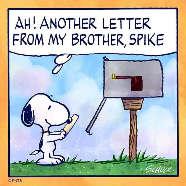 スヌーピーのインスタグラム：「Write someone a letter today ✉️」