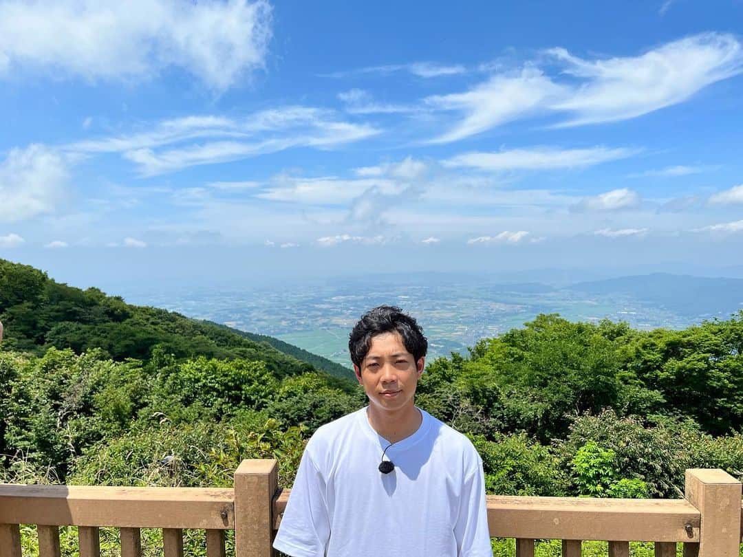 前田裕太のインスタグラム：「7/8は富山県で天才てれびくんのイベントに出ます。 そして日本テレビ19:00〜19:56 嗚呼‼︎みんなの動物園に出ます。そのまま19:56〜世界一受けたい授業に高岸が出るので形式的には日テレでティモンディが襷繋ぐ形の日ですね。 テレビ愛媛25:15〜吾輩はティモンディもやるみたいなので愛媛の人は是非。」