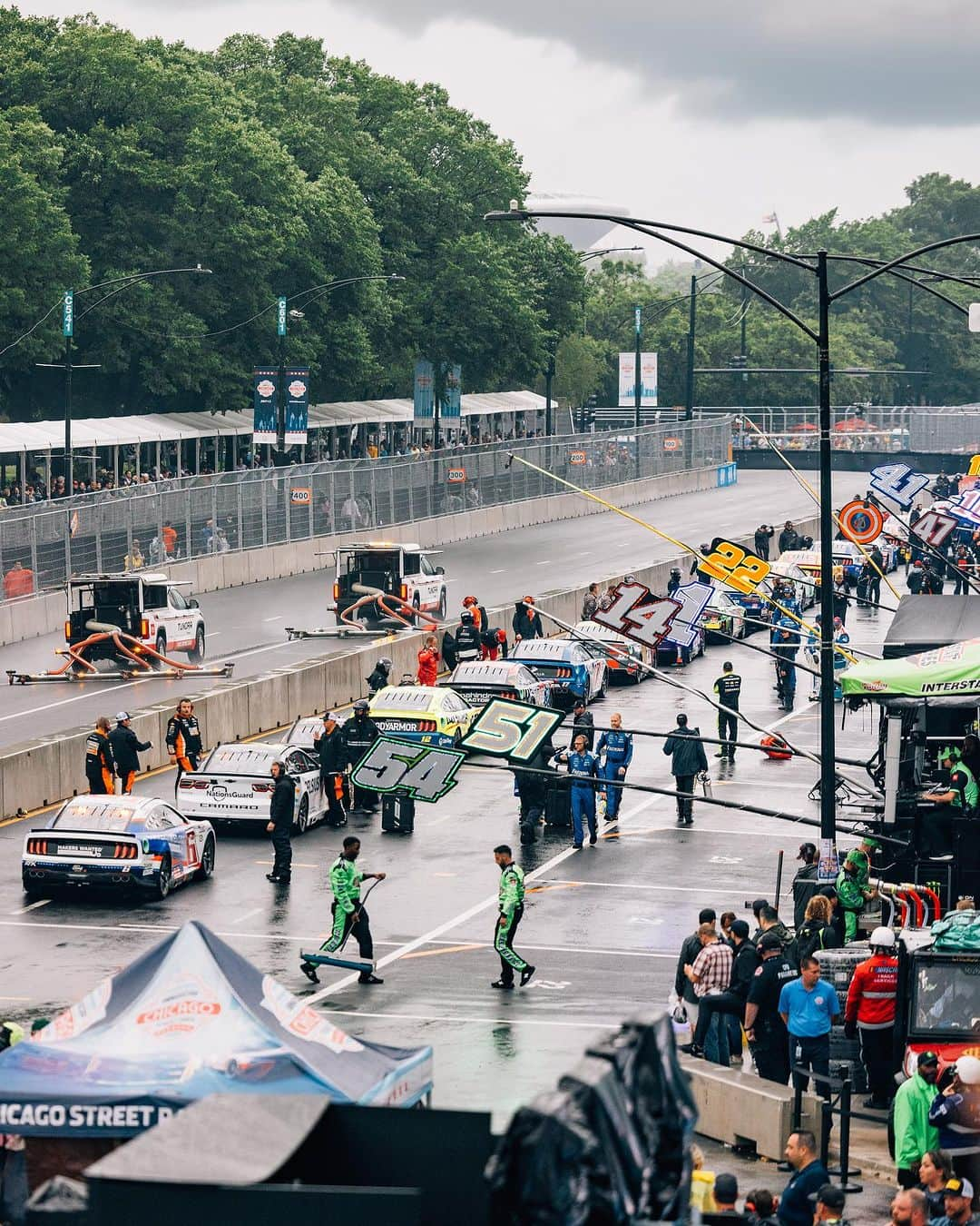 trashさんのインスタグラム写真 - (trashInstagram)「Fast shutter, faster cars. Shooting for @Nascar in Chicago was incredible. Can’t wait to do it again.」7月7日 3時45分 - trashhand