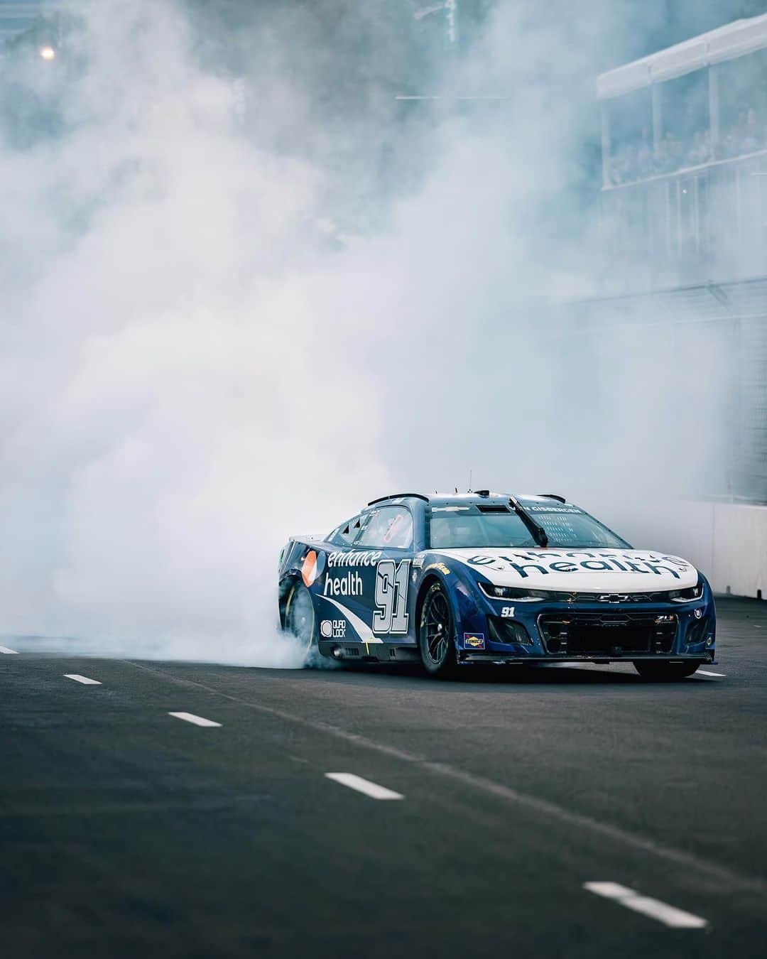 trashさんのインスタグラム写真 - (trashInstagram)「Fast shutter, faster cars. Shooting for @Nascar in Chicago was incredible. Can’t wait to do it again.」7月7日 3時45分 - trashhand