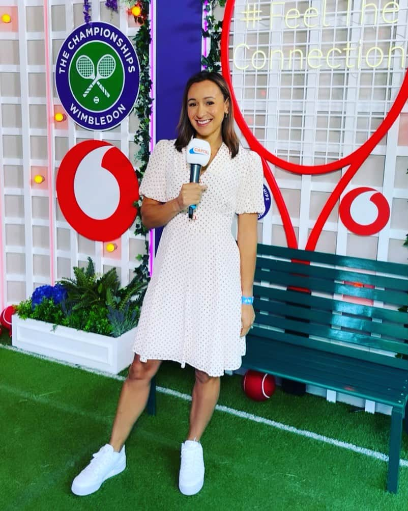 ジェシカ・エニス＝ヒルのインスタグラム：「Love @wimbledon and it was such fun spending the morning with @vodafoneuk @capitalofficial and the wonderful crowd 💫」