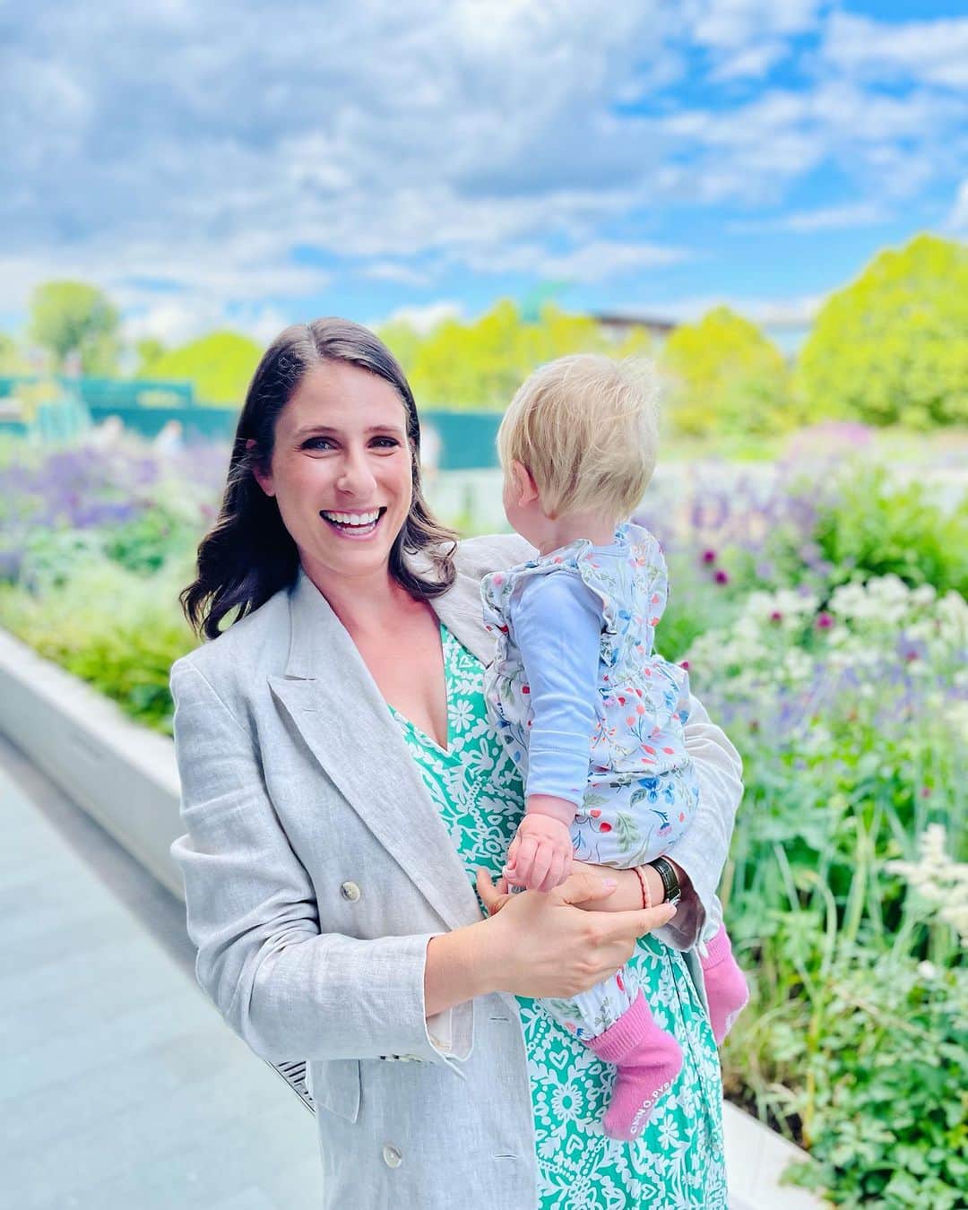 ジョアンナ・コンタさんのインスタグラム写真 - (ジョアンナ・コンタInstagram)「First family @wimbledon 💜💚」7月7日 4時45分 - johannakonta