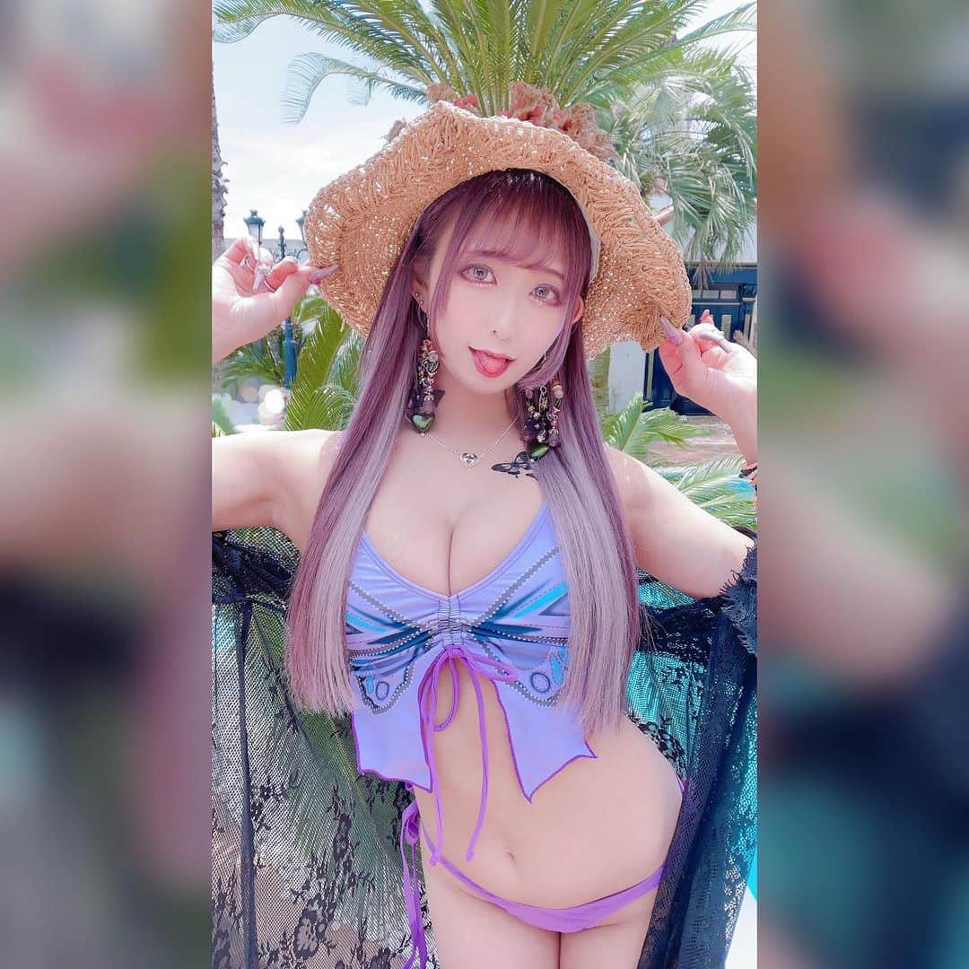 月城せなさんのインスタグラム写真 - (月城せなInstagram)「おはようございます🌞💞 朝から水着ギャルちゃんをお裾分け~😘 ⁡ ⁡ 実はこちらの水着ギャル、写真集になります㊗️ 8/11(東京)のコスホリックというイベントで 発売&月城自ら手売りをするのでスケジュールの確保と 逢いにくるご準備よろしくね💖 ⁡ 詳細は、ストーリーに出します✨✨ とにかく8/11東京🗼スケジュール空けておいでね🫶 ⁡ ⁡ 逢えるの楽しみにしてるよ💋 逢えたらラブラブなチェキ撮ったりお喋りしたり たくさん想い出残そうね🥰 ⁡ ⁡ ⁡ - - - - - - - - - - - - - - - 🐈‍⬛💜🦋 - - - - - - - - - - - - - - - ⁡ ⁡ ｱｸﾛﾊﾞｯﾄと軟体が得意なギャルコスプレイヤーです♡ コスプレ/グラビア/写真集/グッズ製作 通販サイト/ファンクラブの運営など…しております✨ ⁡ 最近は、プロデュース業もしております💓 コスプレ初心者の子/伸び悩んでる子など… 一緒に活動できる女の子を随時募集しております🥰 DMからご連絡ください♡ ⁡ ⁡ - - - - - - - - - - - - - - - 🐈‍⬛💜🦋 - - - - - - - - - - - - - - - ⁡ ⁡ #ギャル #コスプレ #コスプレイヤー #cosplay  #gravure #グラビア #グラビアモデル #japanesegirl #ビキニ #プール ⁡ ♡」7月7日 5時15分 - s2yn8