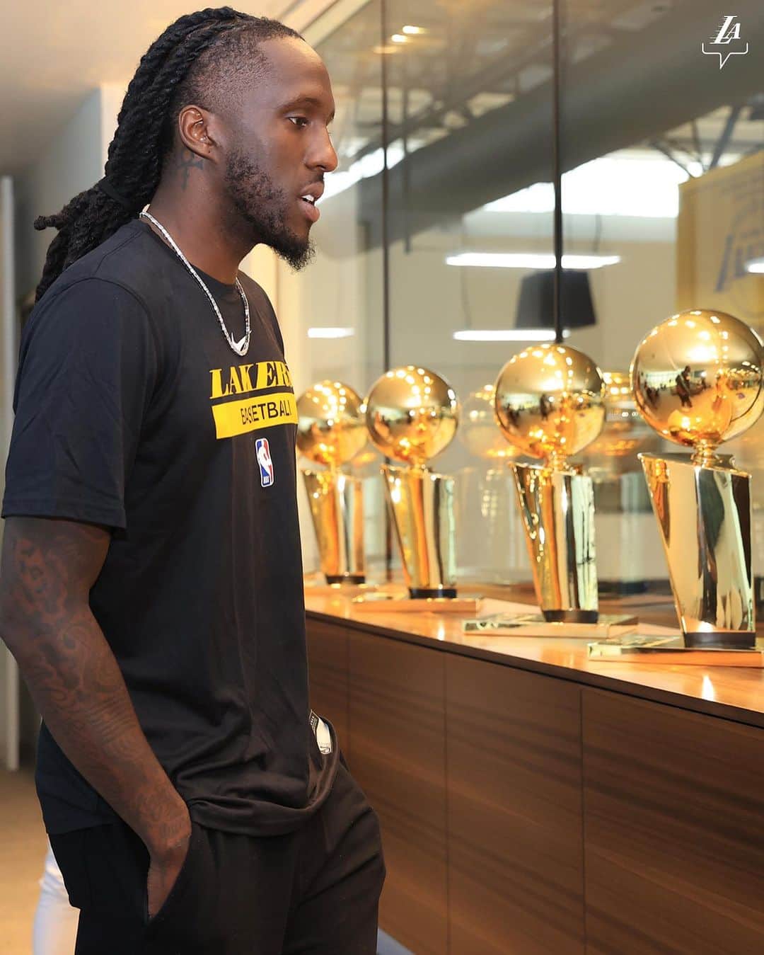 Los Angeles Lakersさんのインスタグラム写真 - (Los Angeles LakersInstagram)「OFFICIAL: Welcome to L.A., @taureanprince!」7月7日 5時19分 - lakers
