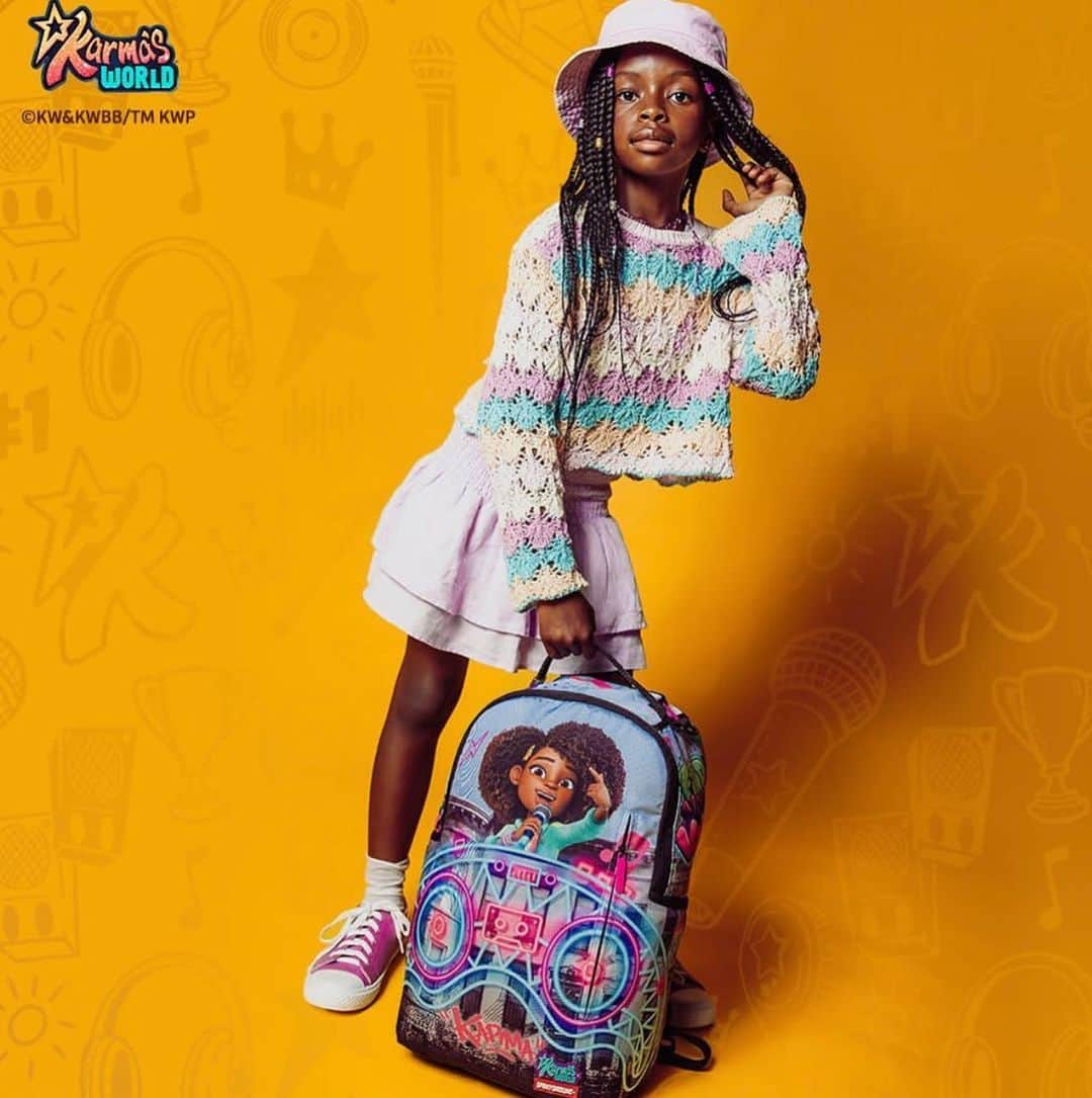 リュダクリスのインスタグラム：「50k followers! Thank You To ALL The @karmasworldofficial fans Worldwide 🌎  Back To School Gear In Stores NOW!」