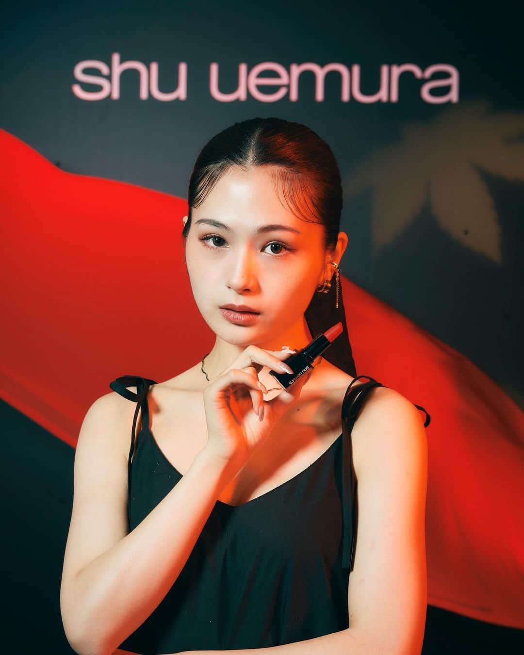 椎名亜美のインスタグラム：「shu uemura early autumn collection 🌙  可愛くメイクしていただきました🩶  @shuuemura   #shuuemura #シュウウエムラ」
