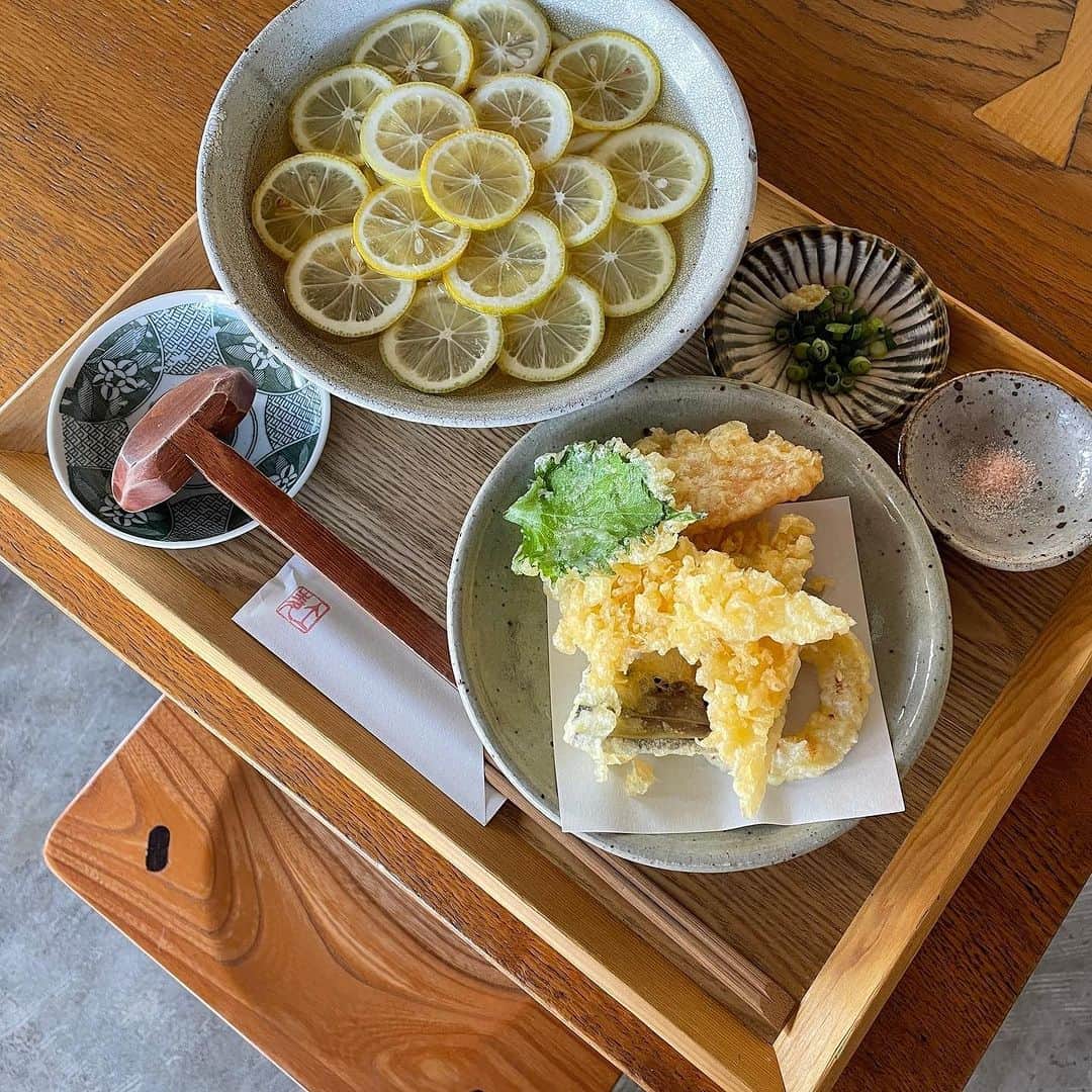 TOBU RAILWAY（東武鉄道）さんのインスタグラム写真 - (TOBU RAILWAY（東武鉄道）Instagram)「. . 📍Kawagoe – Udon Tsumugi Try out the cold lemon udon noodles this summer!  . Udon Tsumugi is a popular udon noodle restaurant located around a 7-minute walk from Hon-Kawagoe Station. It uses high quality homemade noodles by the restaurant head, and the addictive, springy and chewy noodles are the talk of the town! The most popular menu option is their Lemon Cold Udon. The noodle bowl is truly photogenic, with its sliced lemons (using no pesticides) covering the clear broth!  There are various other menu options as well, including the tempura bukkake udon using seasonal ingredients. Drop by and try this restaurant out when you visit Kawagoe.  . . . . Please comment "💛" if you impressed from this post. Also saving posts is very convenient when you look again :) . . #visituslater #stayinspired #nexttripdestination . . #kawagoe #kawagoegourmet #udon #placetovisit #recommend #japantrip #travelgram #tobujapantrip #unknownjapan #jp_gallery #visitjapan #japan_of_insta #art_of_japan #instatravel #japan #instagood #travel_japan #exoloretheworld #ig_japan #explorejapan #travelinjapan #beautifuldestinations #toburailway #japan_vacations」7月7日 18時00分 - tobu_japan_trip