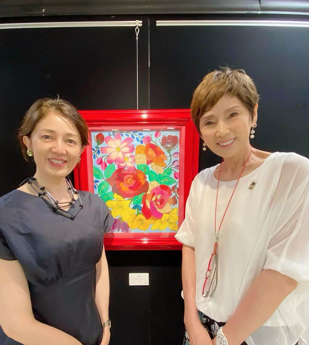 勝恵子のインスタグラム：「女優　秋野暢子さんの個展に伺いました。 絵画を始めたのは50歳から。秋野さんらしいパワフルで元気をいただくものばかりです！ 過去に何度か番組でご一緒した事も覚えていて下さり嬉しかった😊  売り上げの一部はがん研究の為に寄付されるそうです。  渋谷西武A館にて11日まで。明日明後日はトークショーもあります。皆さん、是非！  #秋野暢子さん #色彩の希望 #がんを乗り越えて新たな色を見つける #秋野暢子さん個展」