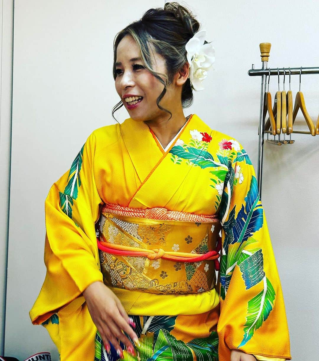 のインスタグラム：「楽屋にずーっと居る演歌歌手！ 淀川蘭子さん」