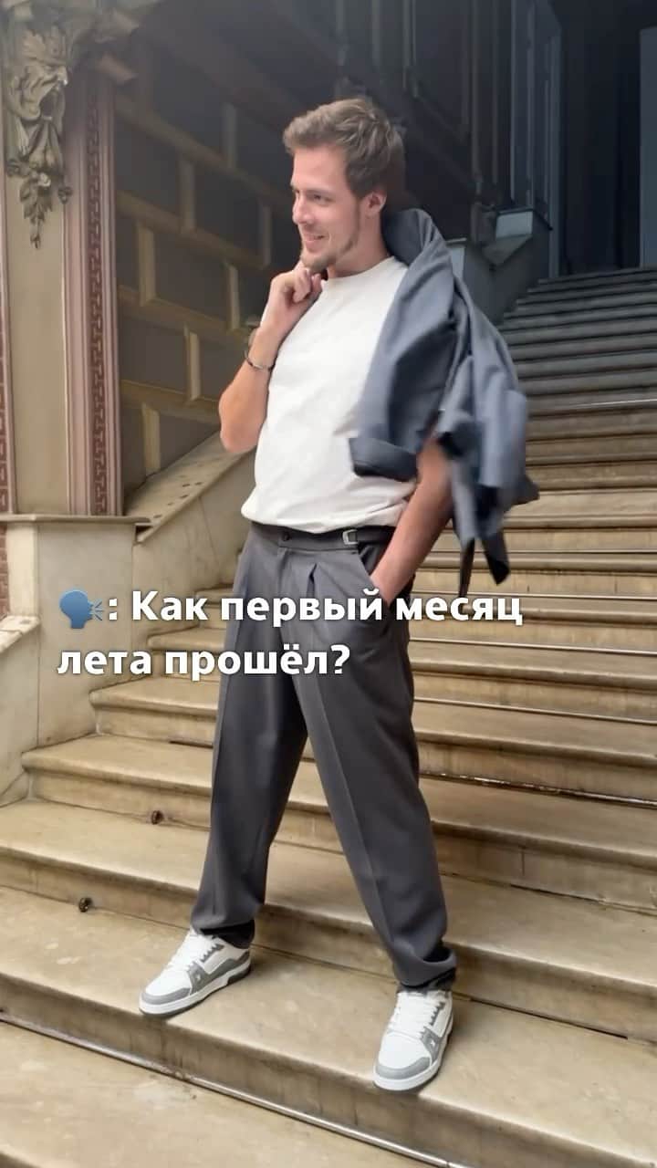 ニキータ・カツァラポフのインスタグラム：「Впереди еще целое лето сказок🙌🏻」