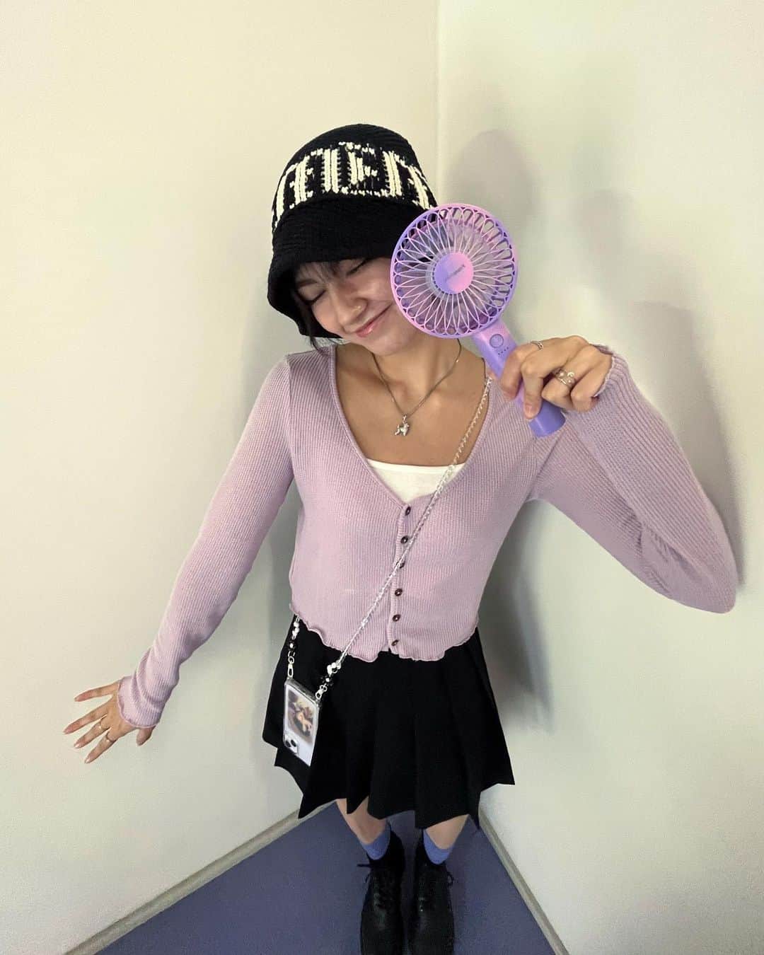 のインスタグラム：「︎ ︎ ︎ ︎ ︎ ︎ ︎ ︎ ︎ ︎ ︎ ︎ ︎ ︎ ︎ ︎ ︎ ︎ ︎ ︎ ︎ ︎ ︎ ︎ ︎ ︎ ︎ ︎ ︎ ︎ ︎ ︎ ︎ ︎ ︎ ︎ ︎ ︎ ︎ ︎ ︎ ︎ ︎ ︎ ︎ ︎ ︎ ︎ ︎ 持っているパープルアイテムが少なくてハンディファンとiPhoneで誤魔化す "文化100周年おめでとうムラサキドレコ" です でもいつも通りおうちを出るのがギリギリでヘアメイクをしていないので誤魔化すための帽子をかぶっています！🙁💜」